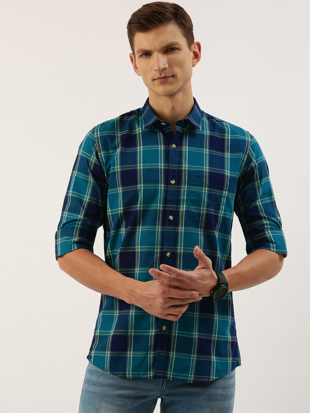

Peter England Men Slim Fit Opaque Checked Casual Shirt, Green