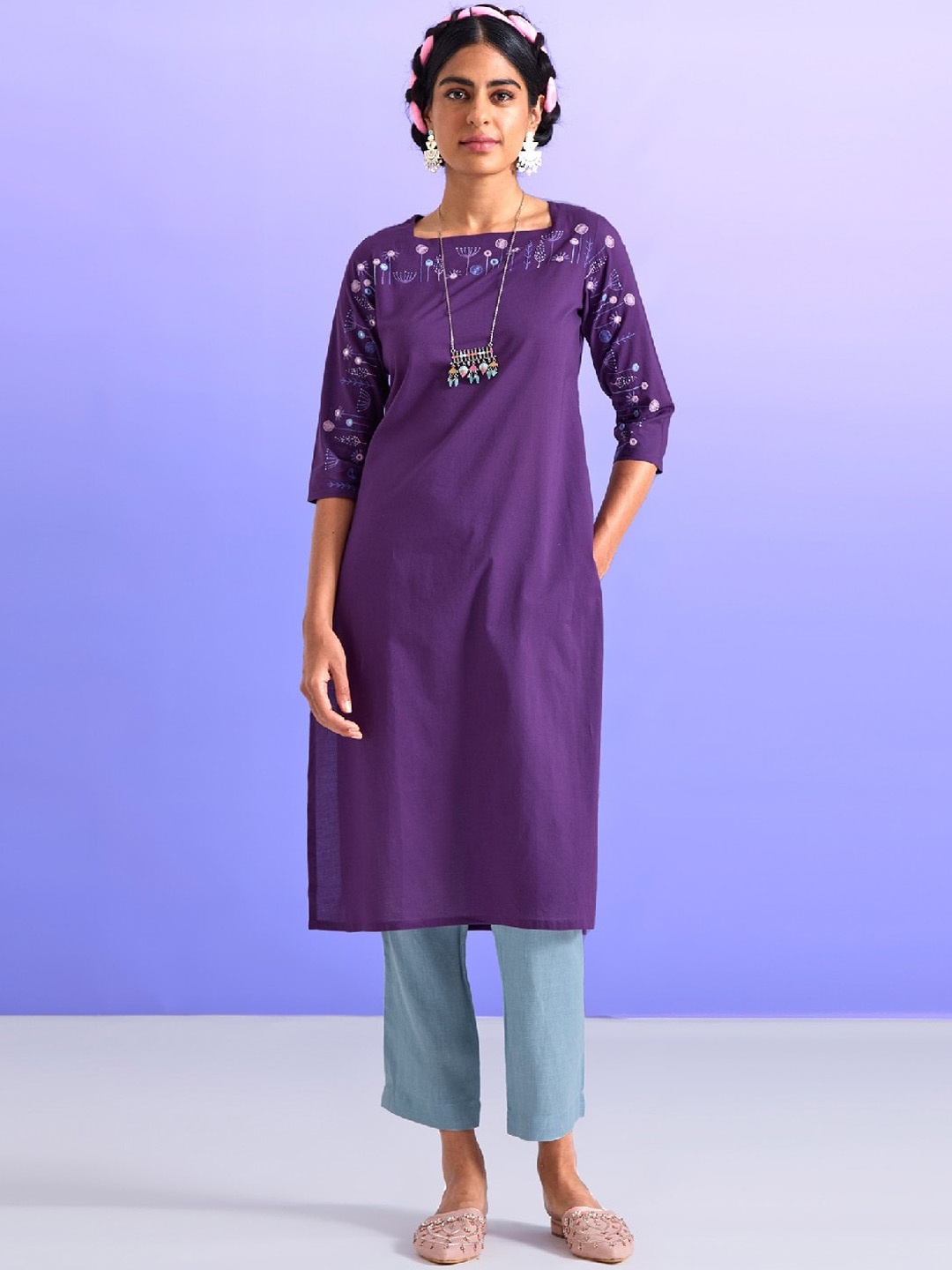 

OKHAI Floral Embroidered Mirror Work Kurta, Purple