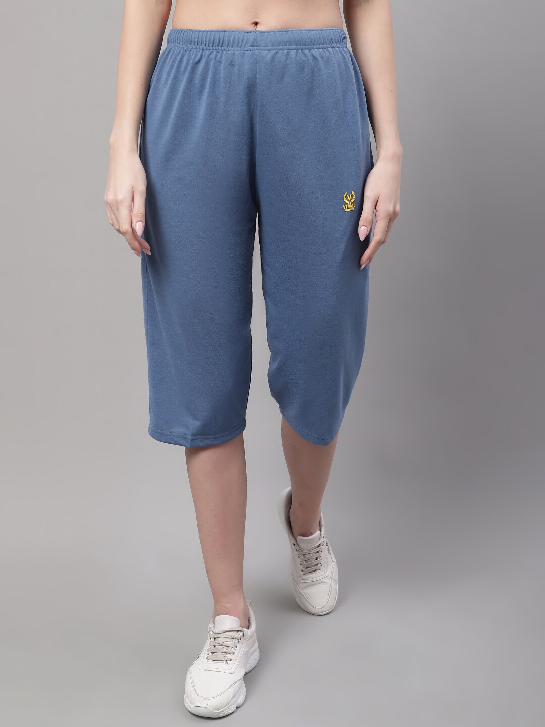

VIMAL JONNEY Women Solid Cotton Capris, Grey