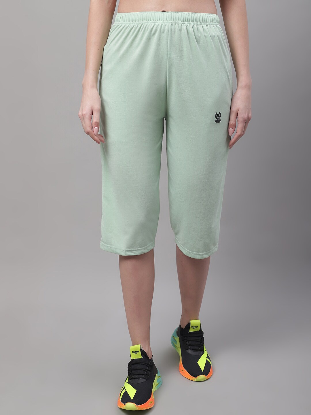 

VIMAL JONNEY Women Mid Rise Cotton Sports Capris, Green