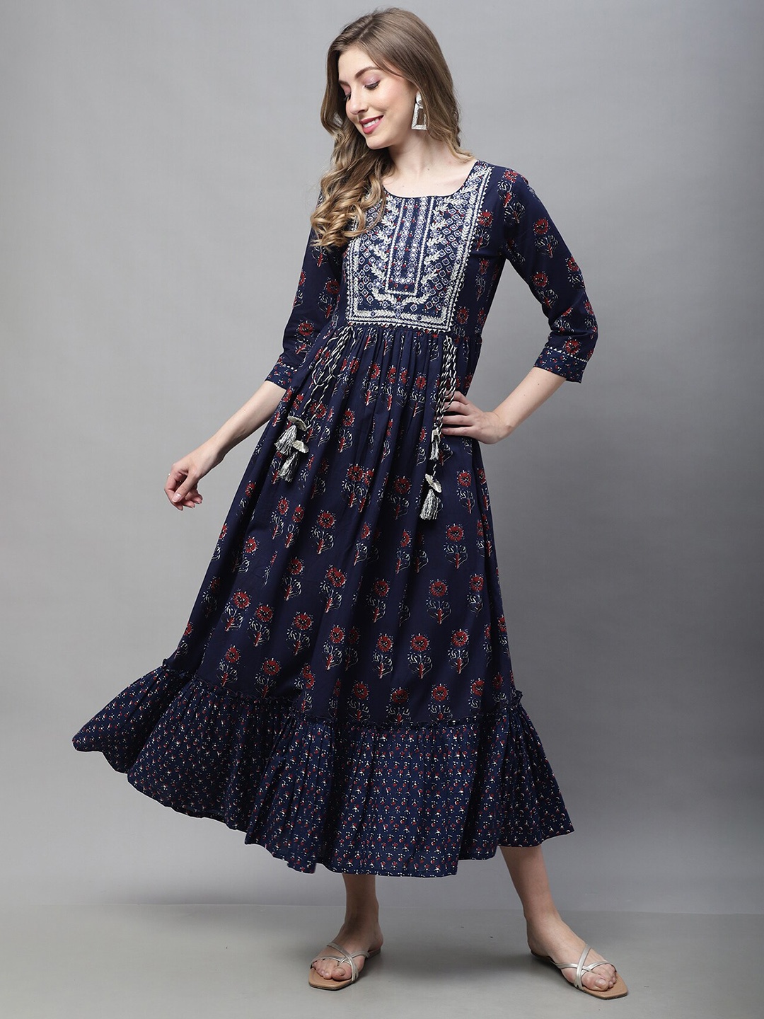 

Rajnandini Women Navy Blue & Red Floral Printed Anarkali Kurta