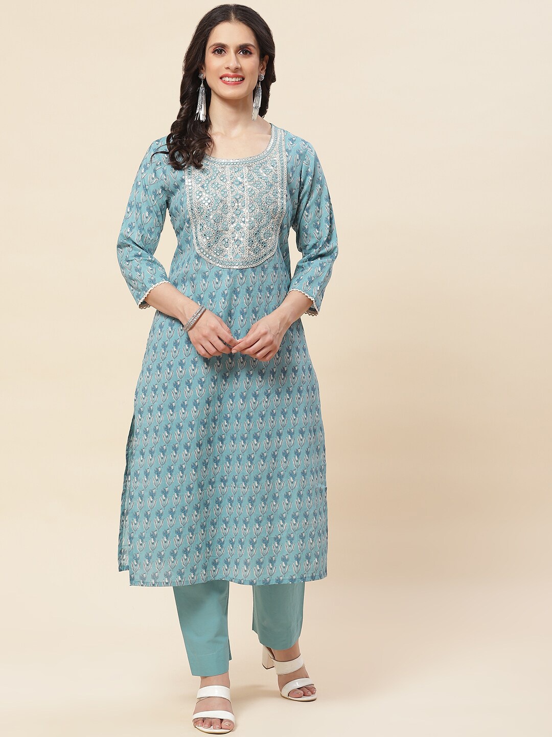 

Meena Bazaar Floral Printed Mirror Work Kurta with Trousers, Blue