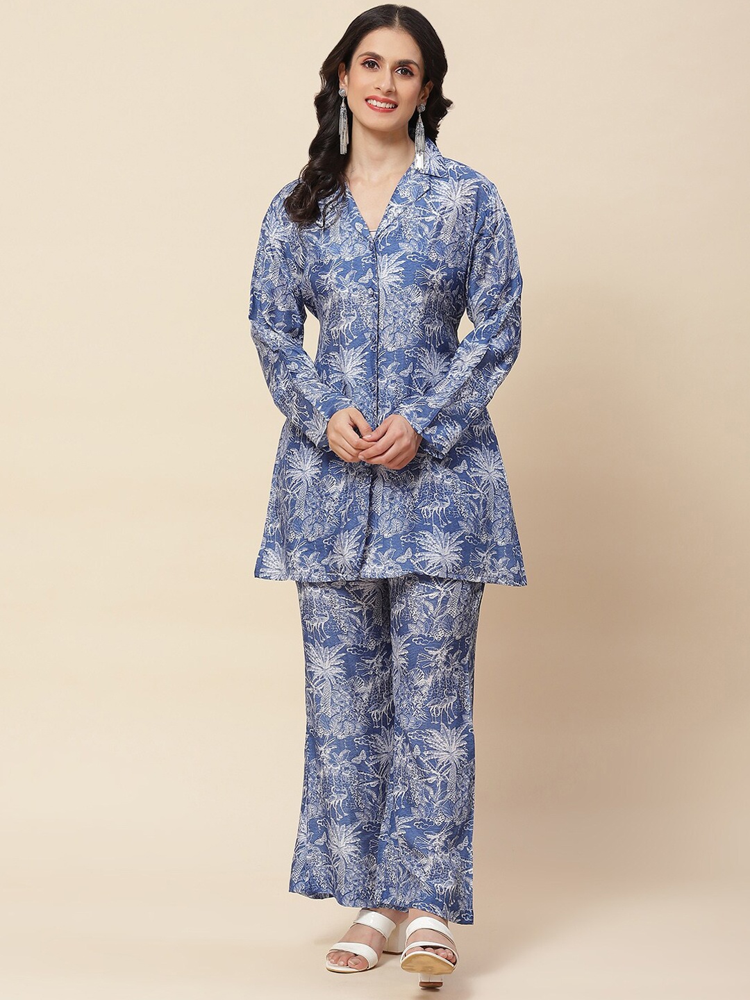 

Meena Bazaar Ethnic Motif Printed Shawl Collar Kurti With Trousers, Blue