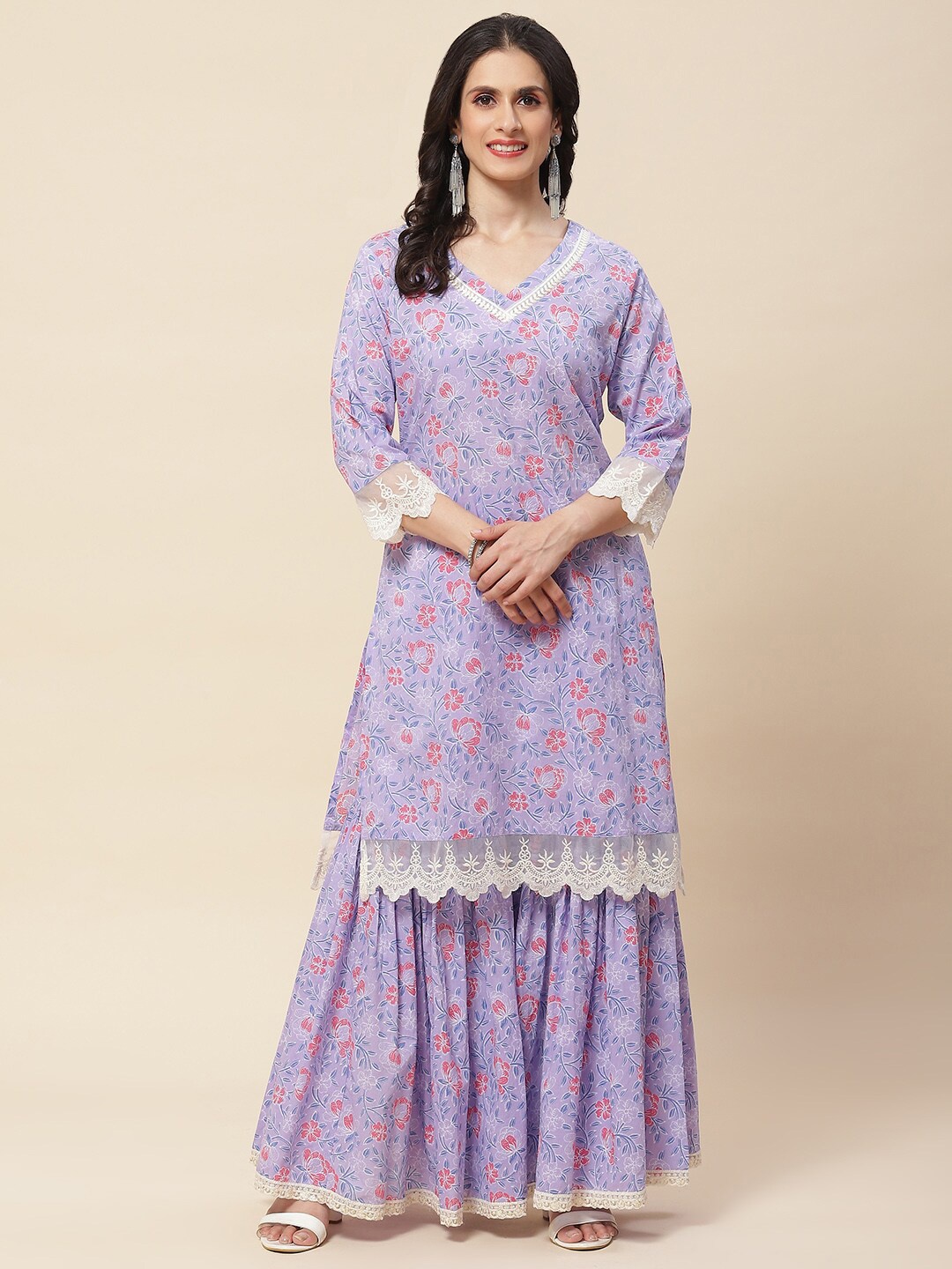 

Meena Bazaar Floral Printed Thread Work Kurta with Sharara, Purple