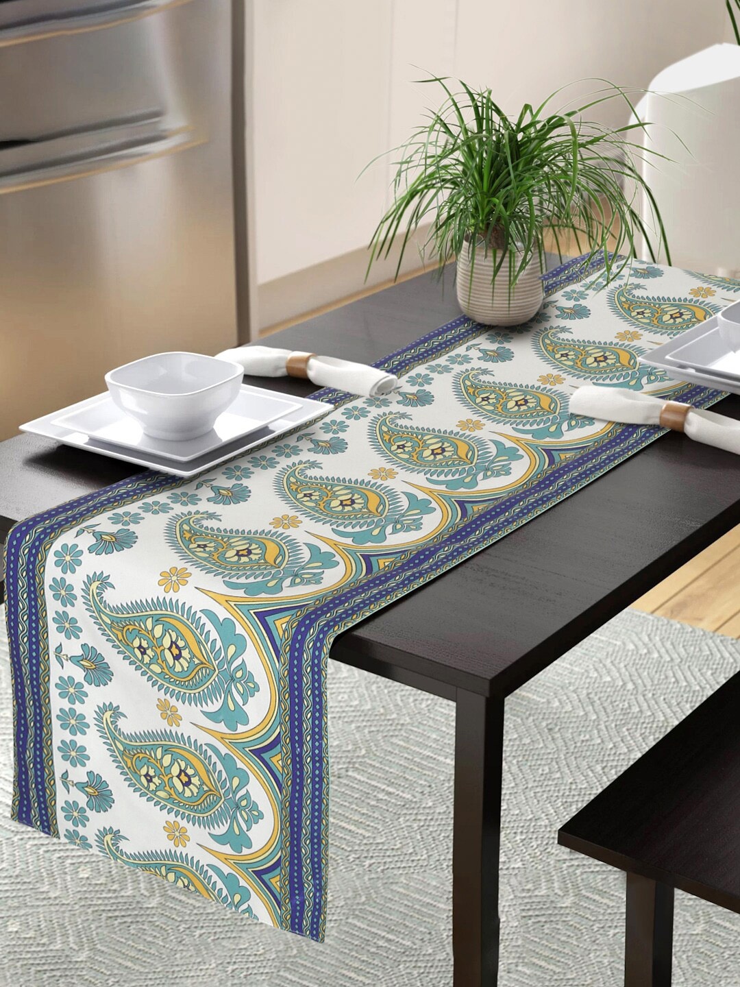 

Alina decor Blue Printed Table Runner