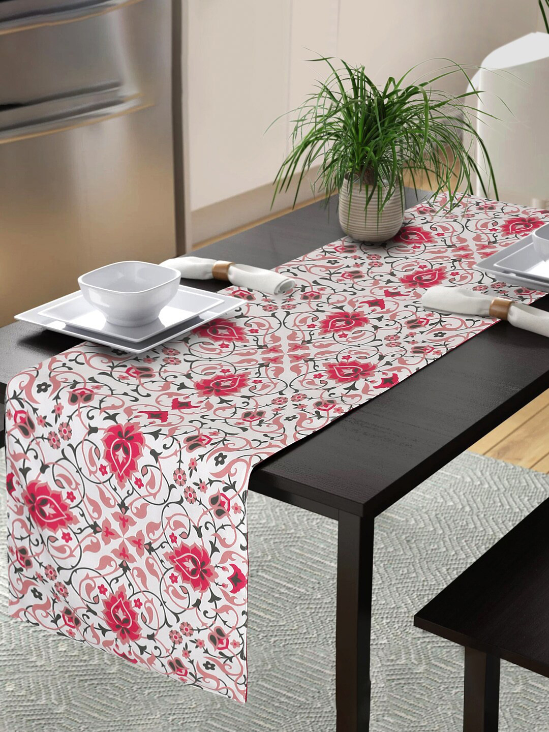 

Alina decor Pink & White Printed Table Runner