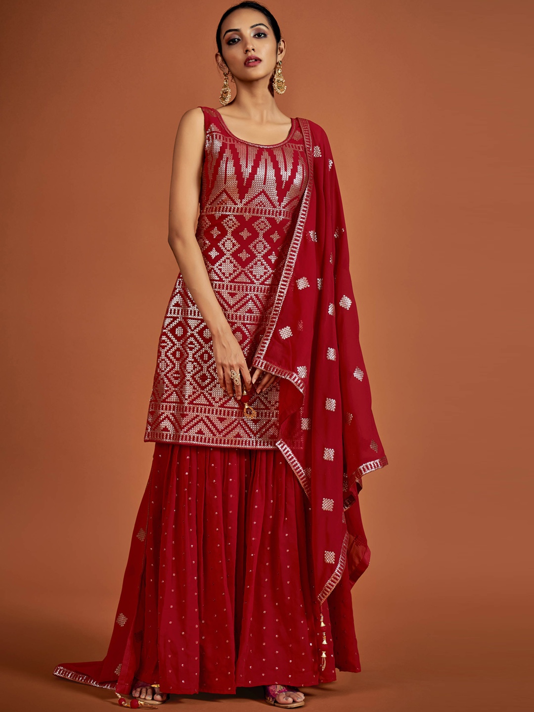 

Fusionic Ethnic Motifs Embroidered Sequined Kurti with Sharara & Dupatta, Maroon