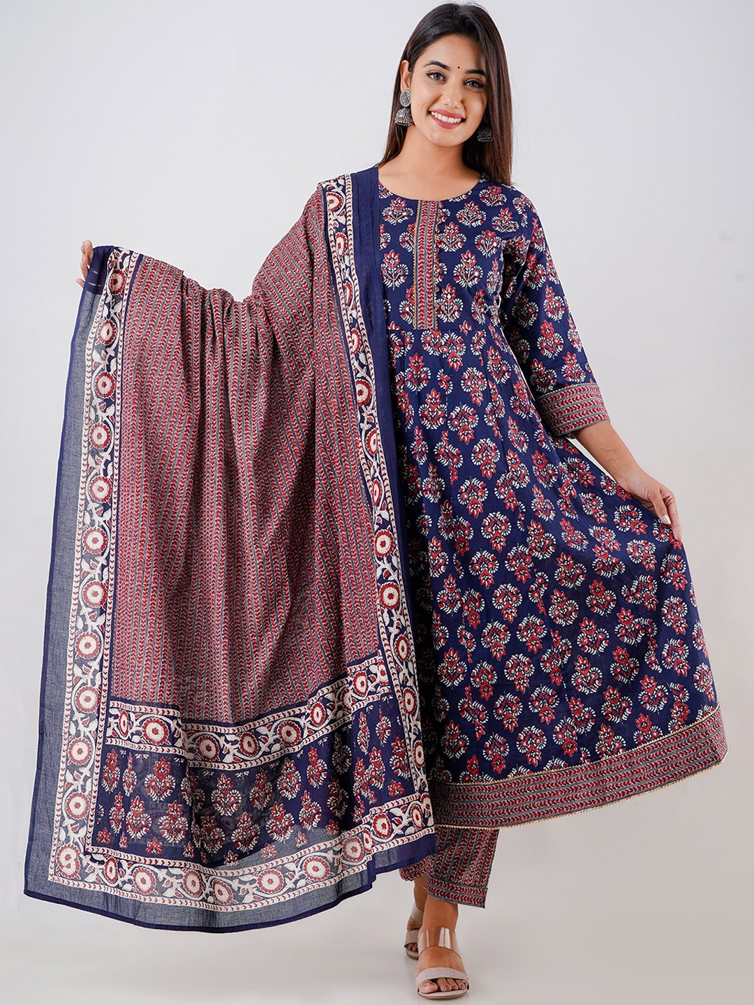 

Readiprint Fashions Floral Printed Mirror Work Pure Cotton Kurta With Palazzos & Dupatta, Navy blue