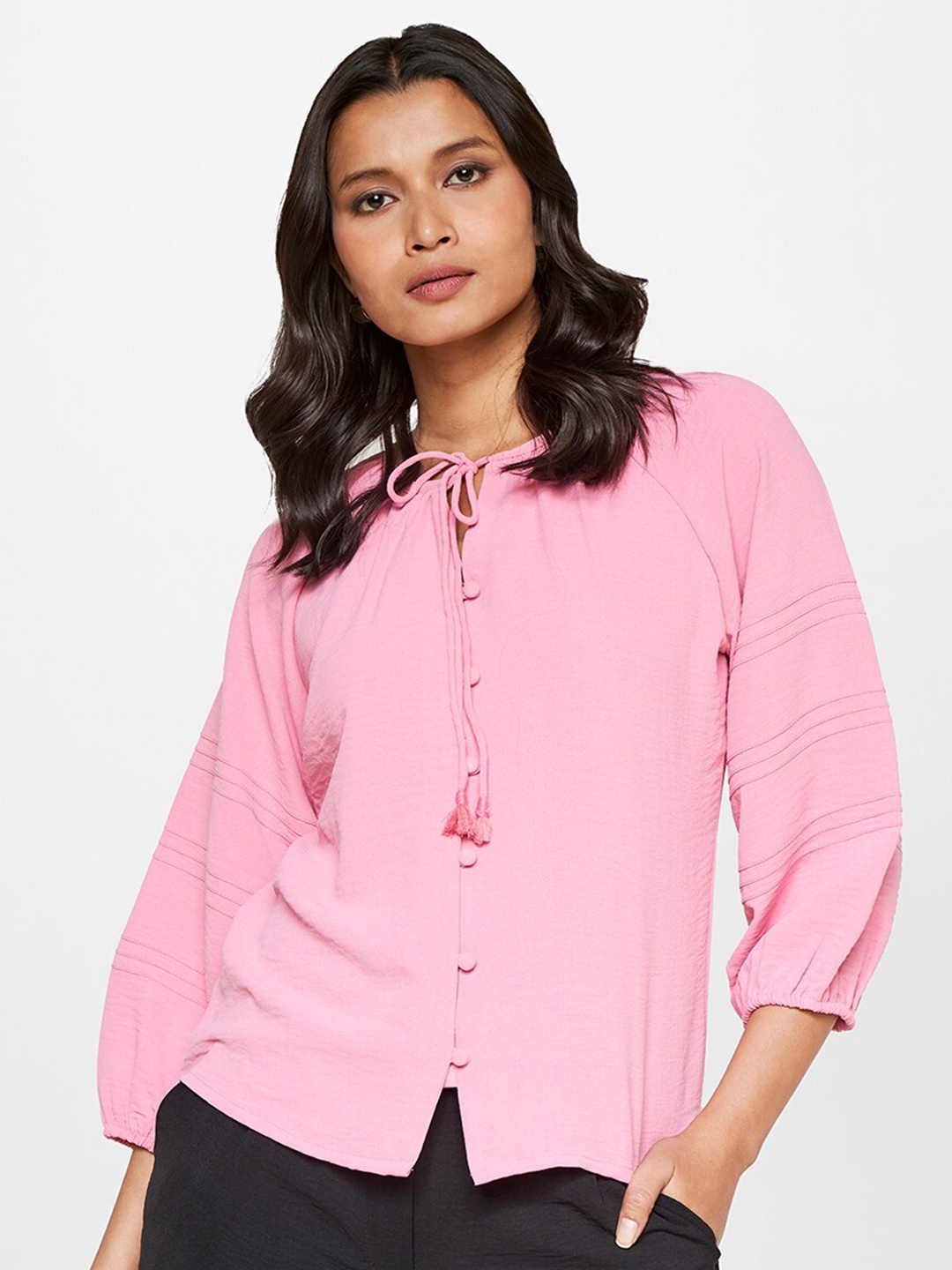 

AND Tie-Up Neck Puff Sleeves Shirt Style Top, Pink