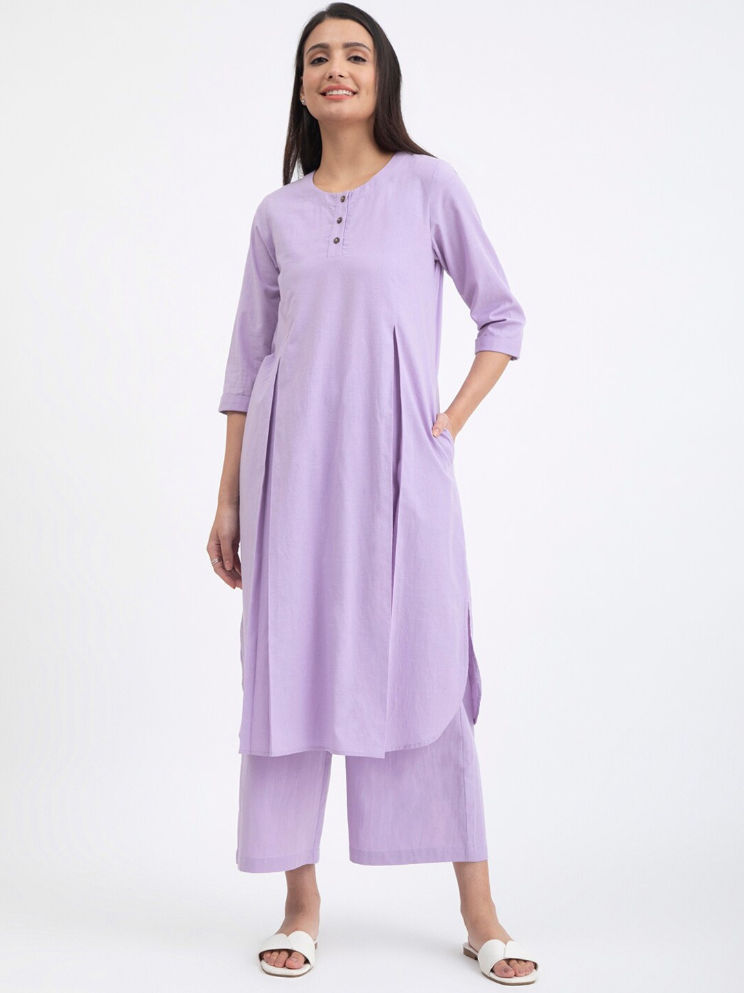 

Pink Fort Round Neck Pure Cotton Kurta with Palazzos, Lavender