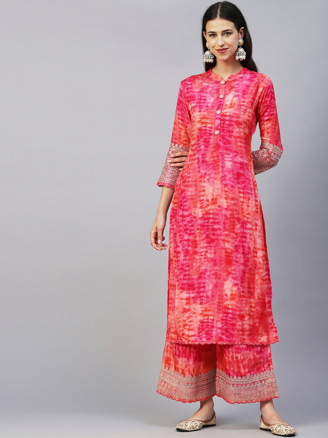 

FASHOR Pink Shibori Dyed Zari Sequinned Mandarin Collar Kurta with Palazzos