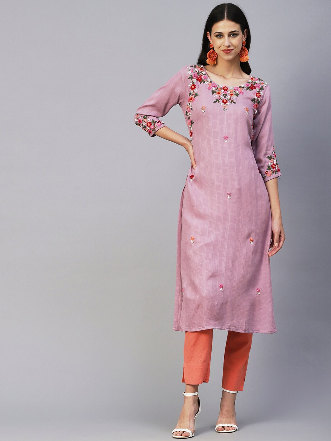 

FASHOR Lavender Floral Embroidered Straight Kurta