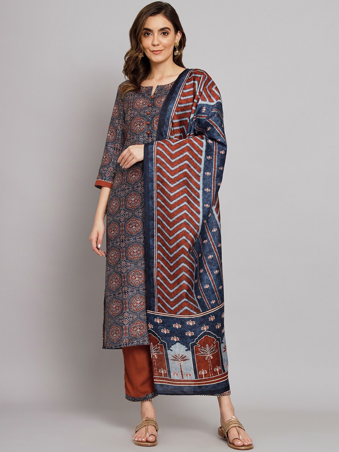 

Sutidora Ethnic Motifs Printed Regular Kurta With Trousers & Dupatta, Navy blue