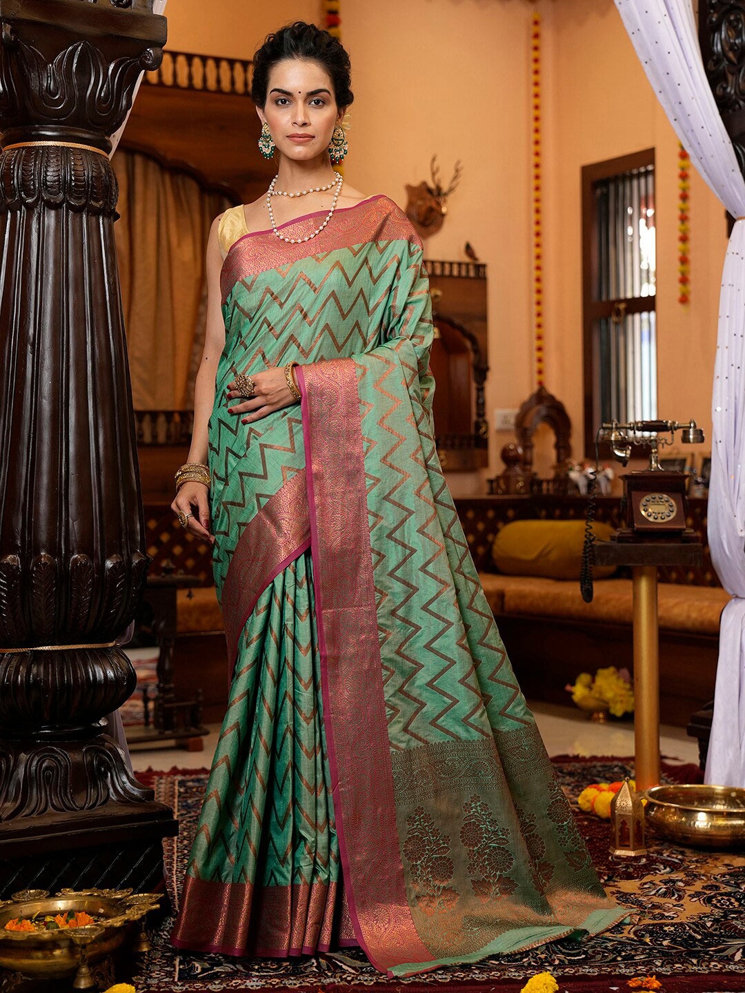 

Mitera Geometric Art Silk Zari Saree With Blouse Piece, Green