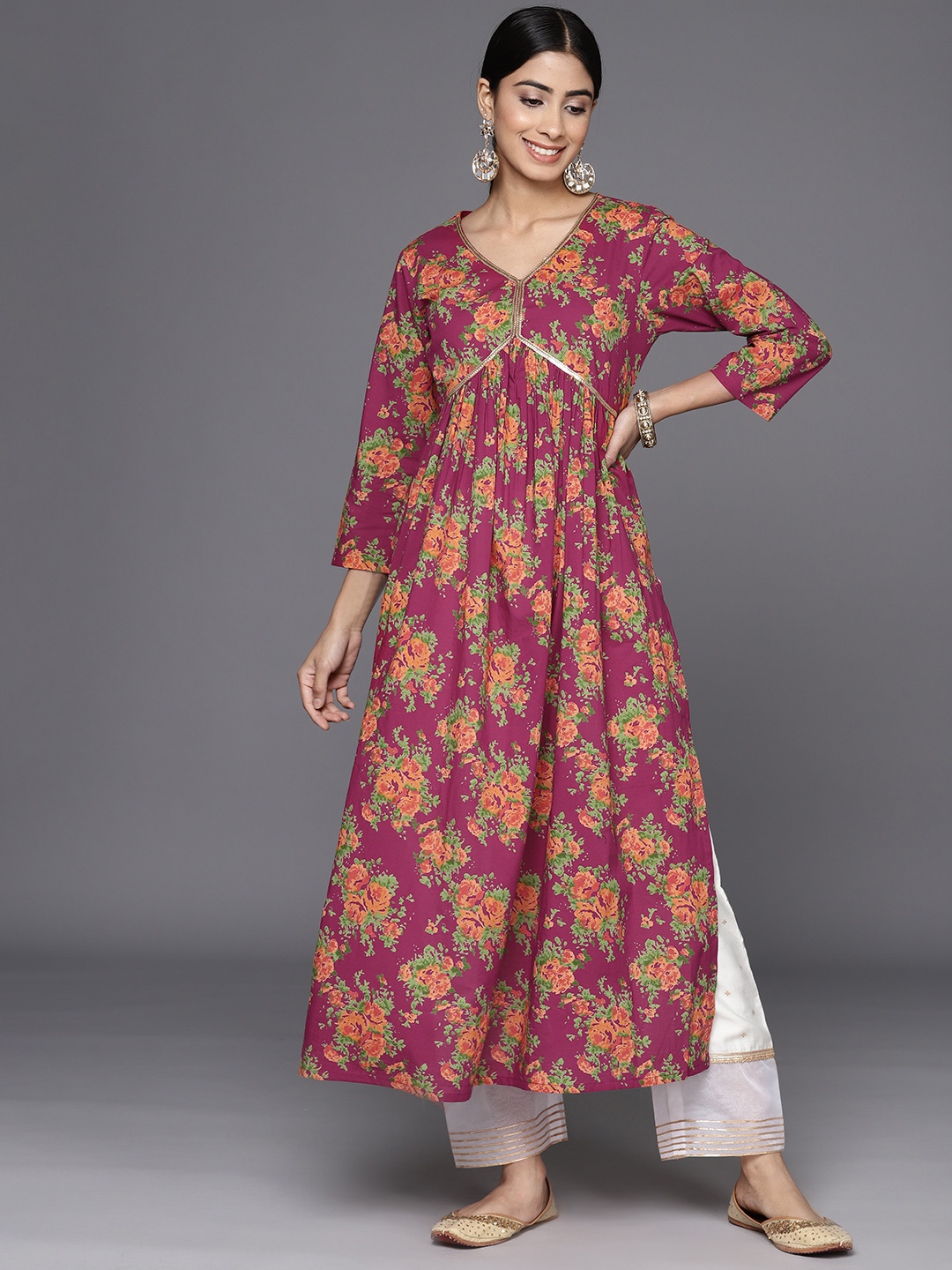

Varanga Women Pink & Orange Floral Printed Sequinned Floral Kurta