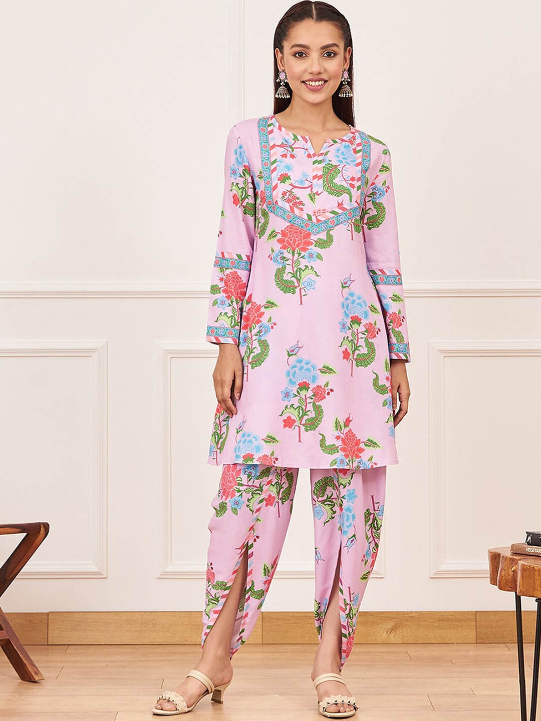 

Rustorange Floral Printed Notched Neck A-Line Kurta With Dhoti Pants, Pink