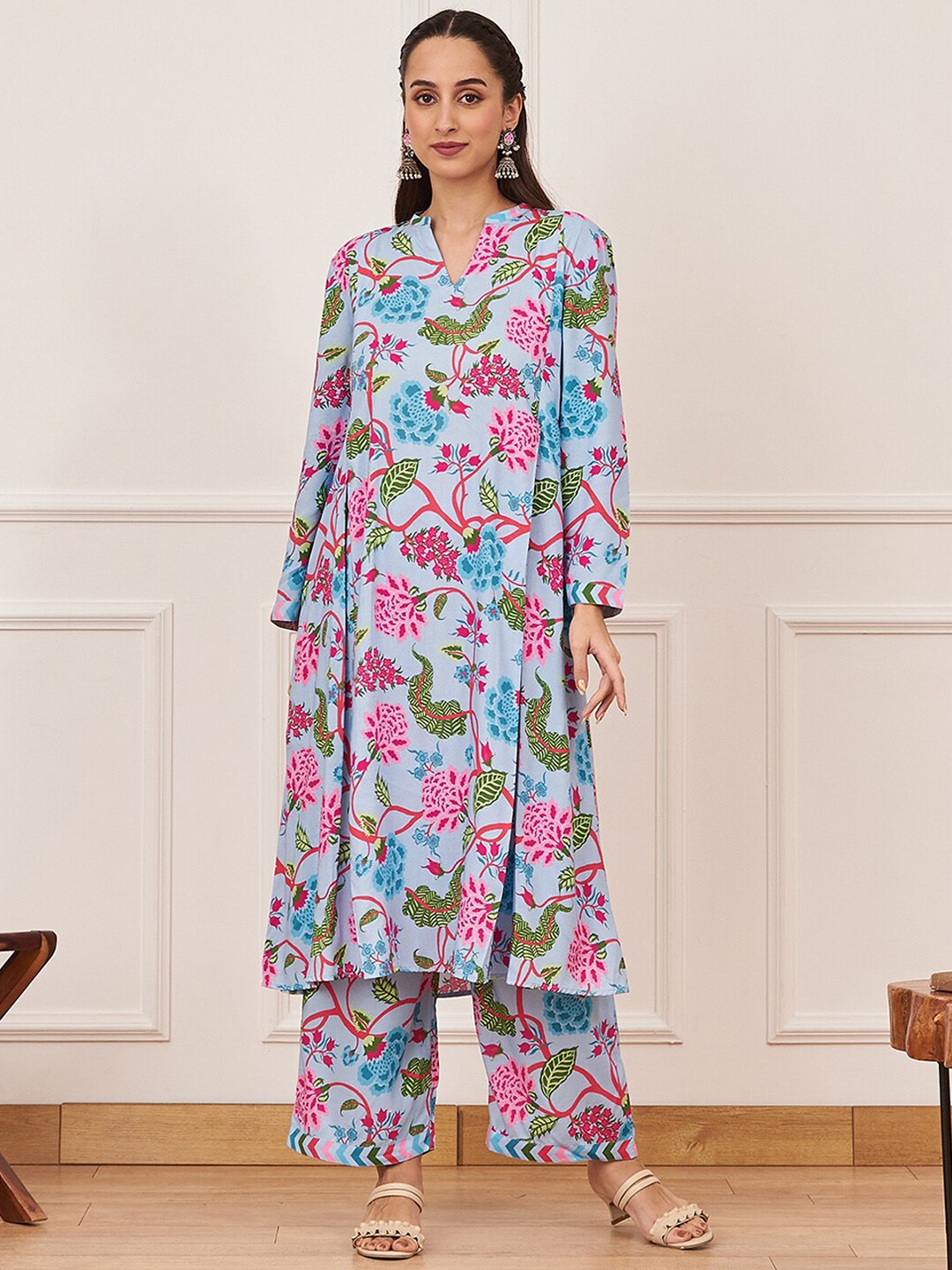 

Rustorange Floral Printed Pakistani Style Kurta With Trousers, Blue
