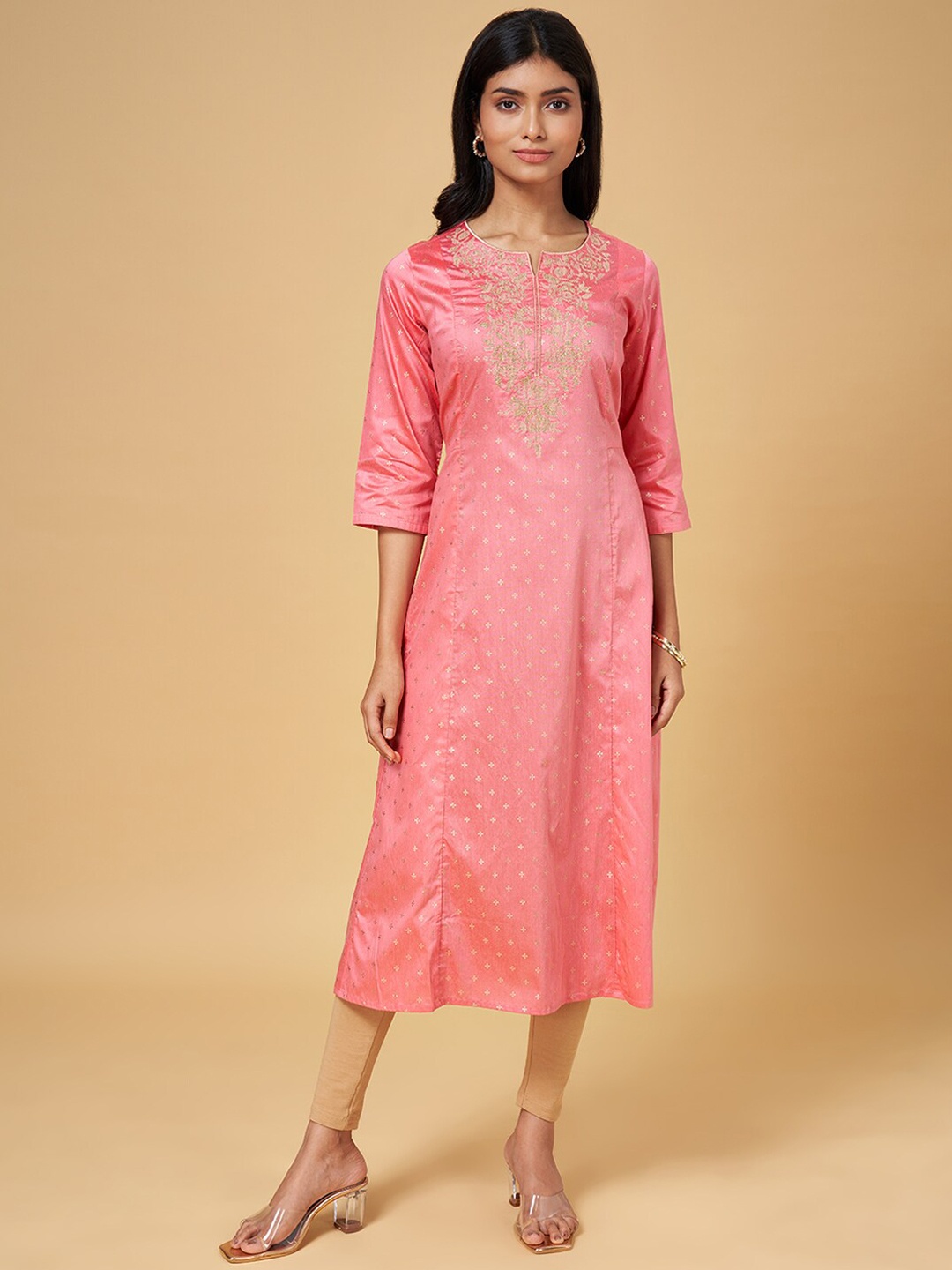 

RANGMANCH BY PANTALOONS Embroidered Round Neck Thread Work Chanderi Silk Kurta, Pink