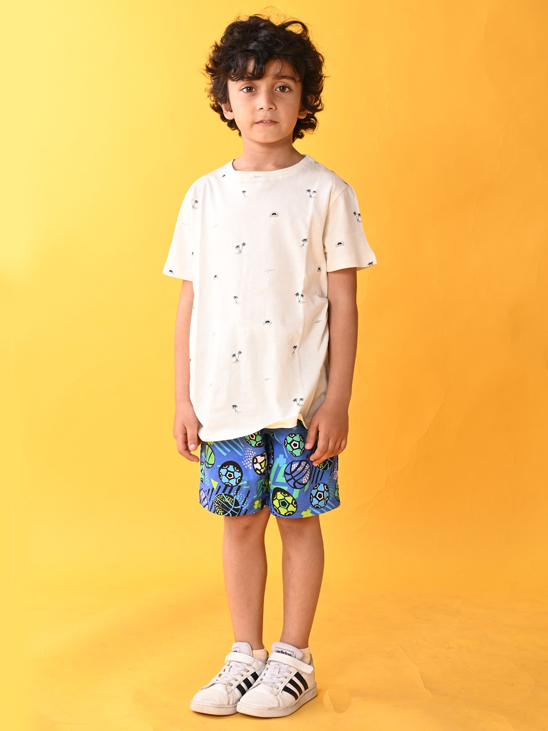 

Anthrilo Boys Printed T-shirt with Shorts, White