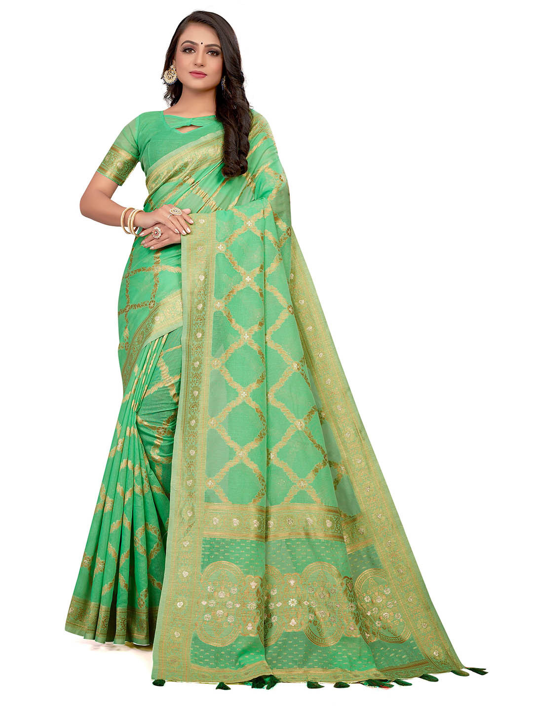 

VENISA Floral Woven Design Embellished Saree, Green
