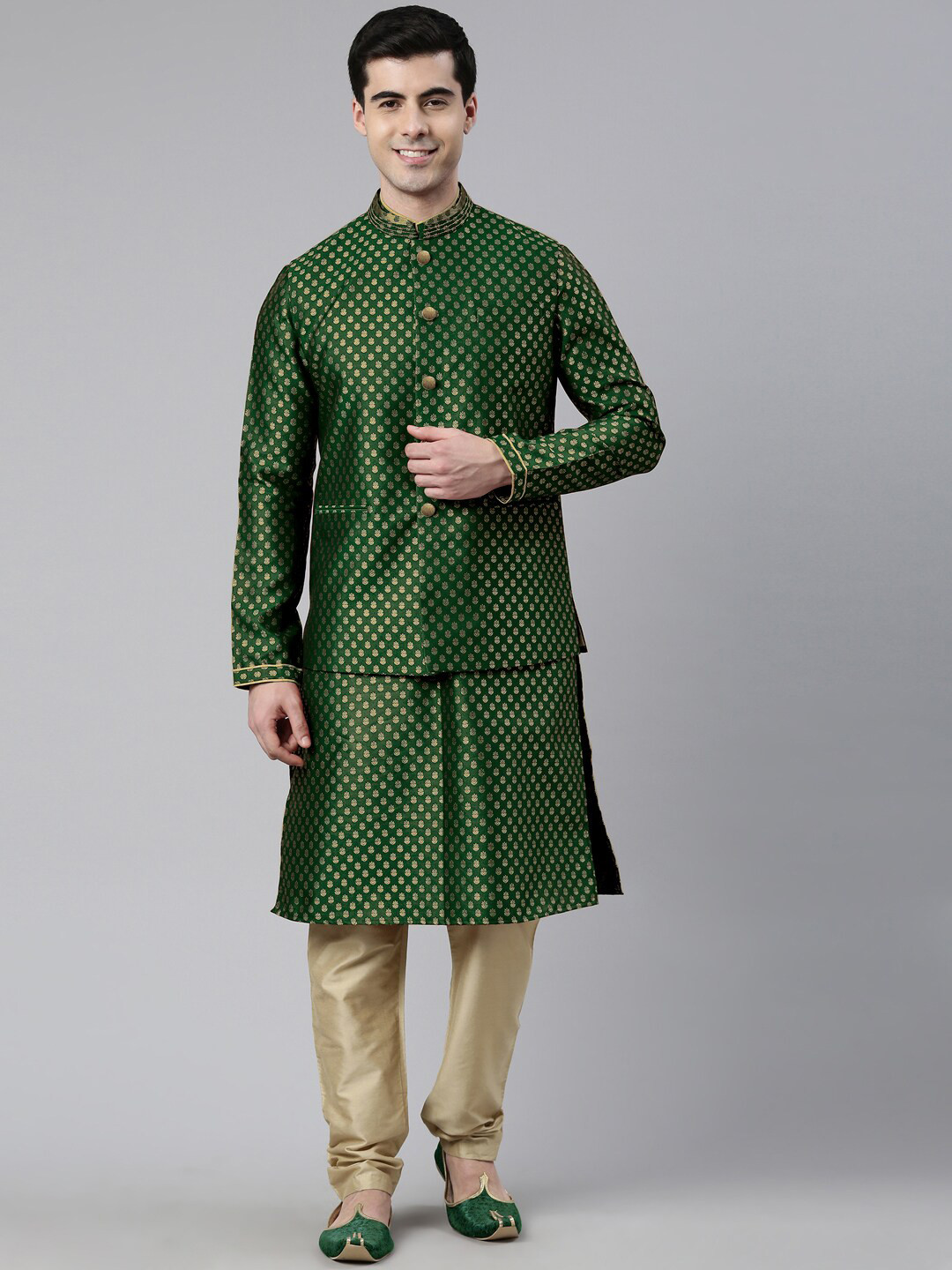 

TheEthnic.Co Men Ethnic Motifs Woven Design Straight Kurta With Churidar & Nehru Jacket, Green