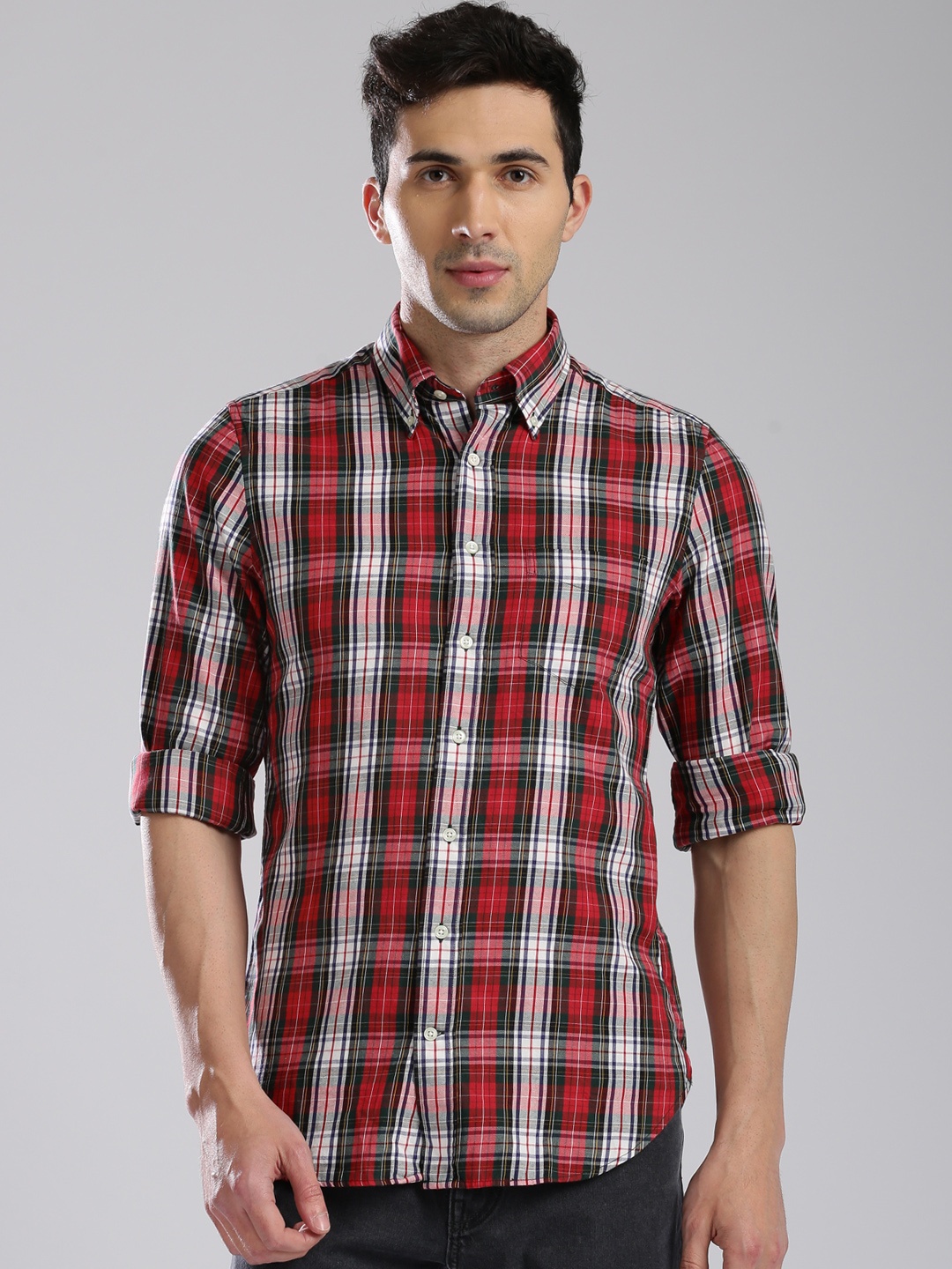 

GANT Men Red & White Regular Fit Checked Casual Shirt