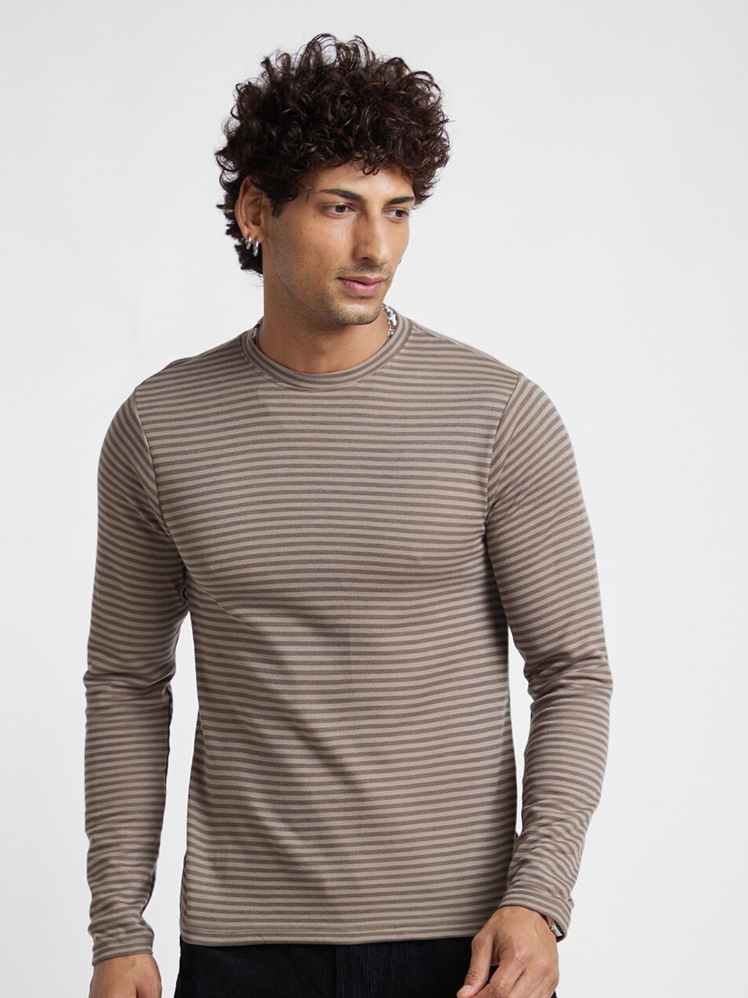 

VASTRADO Striped Round Neck Relaxed Fit Cotton T-shirt, Brown