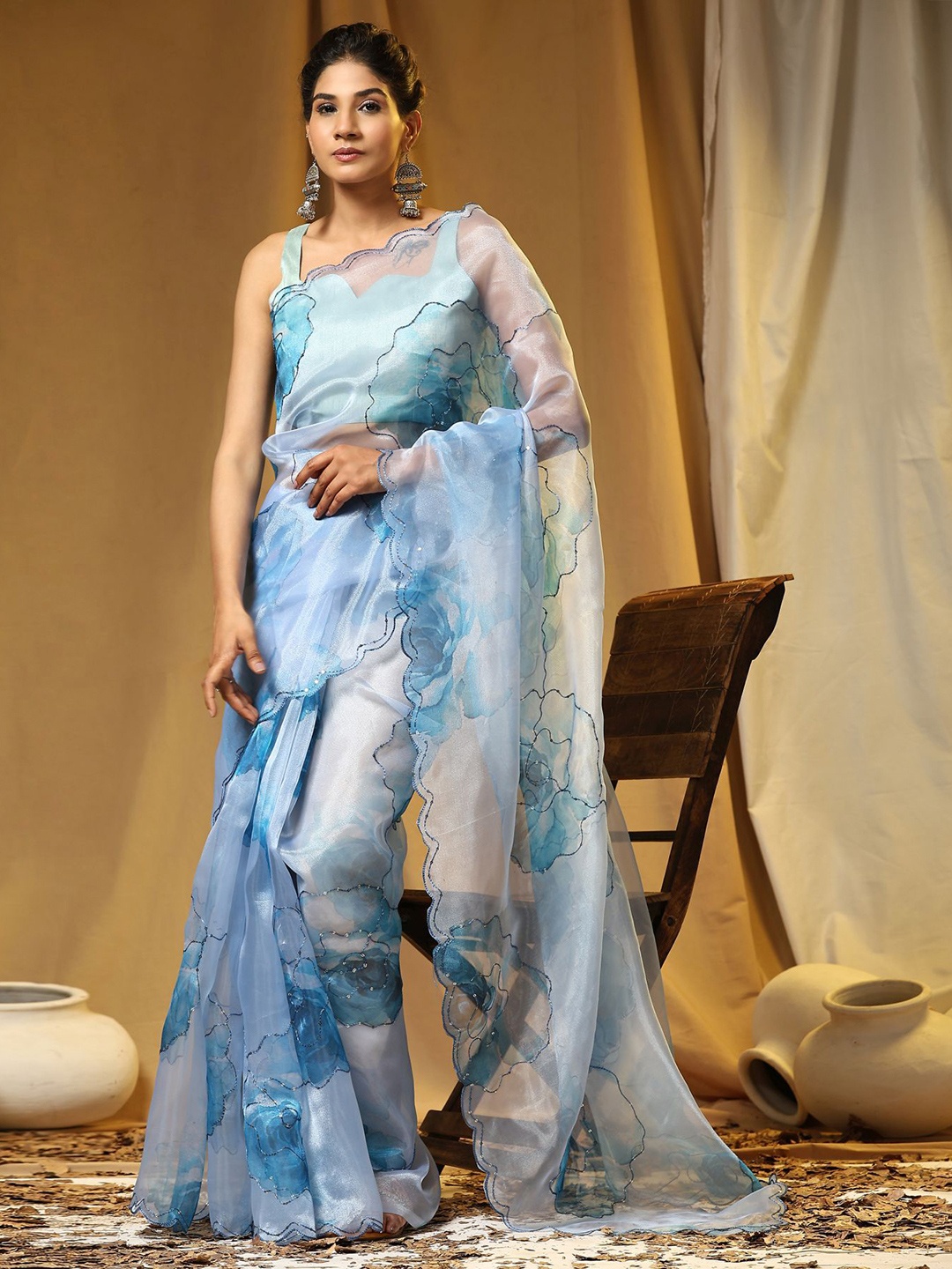 

Vastrasky Global Floral Printed Sequined Organza Saree, Blue