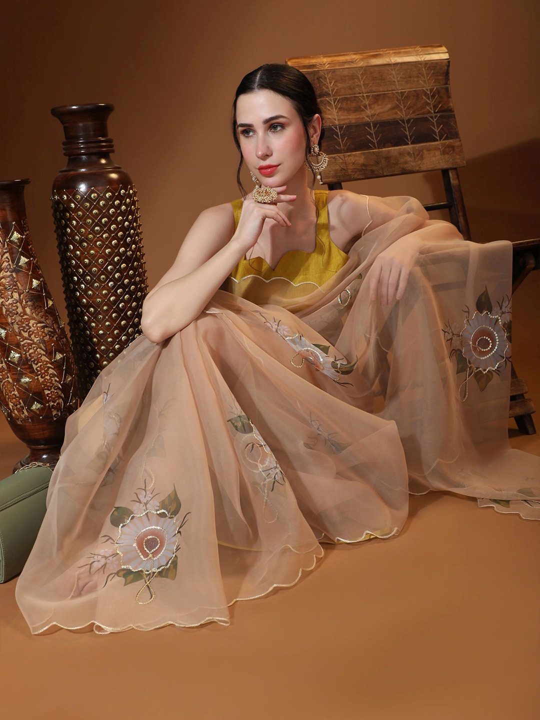 

Vastrasky Global Floral Printed Sequinned Organza Saree, Nude