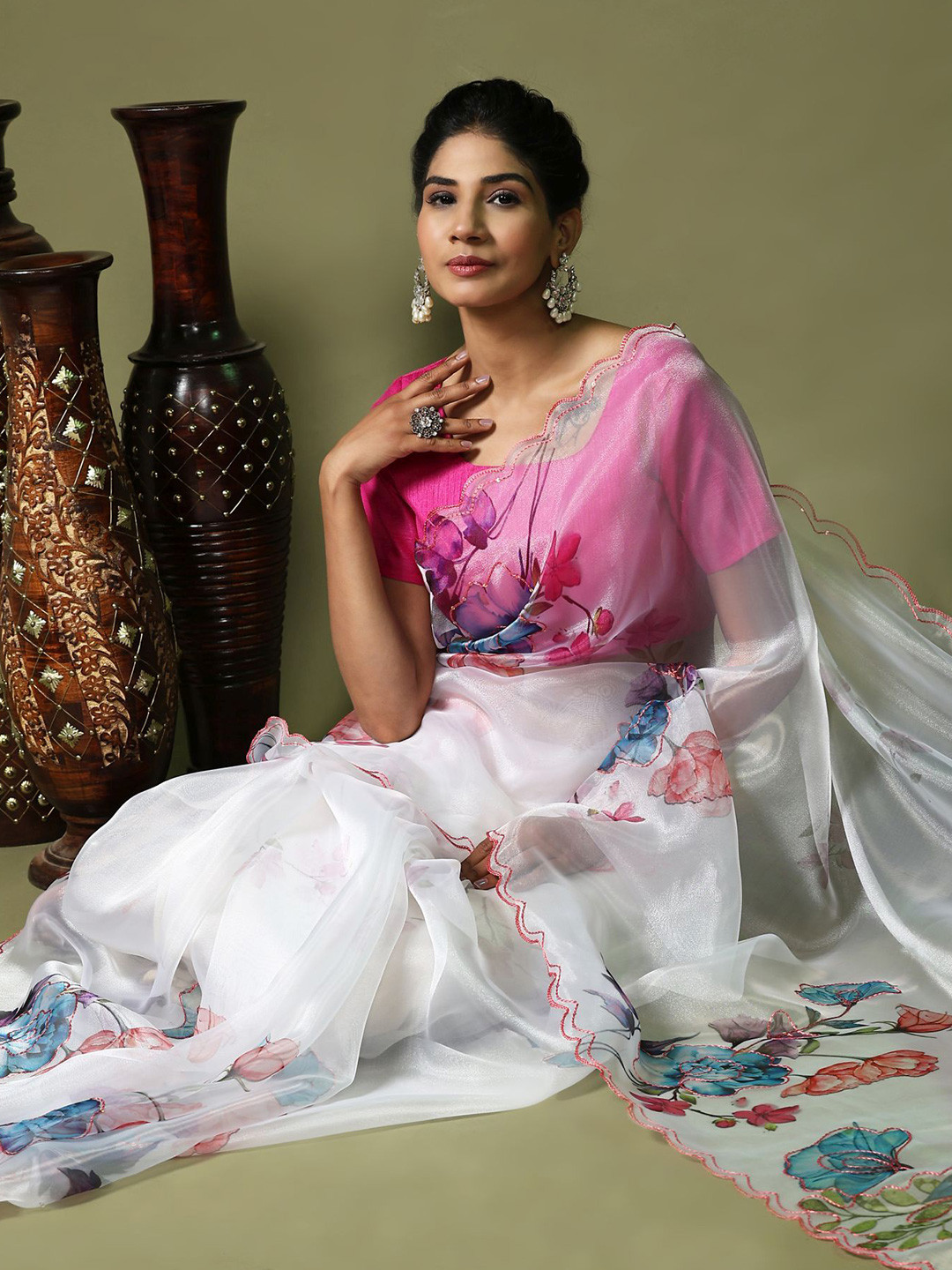 

Vastrasky Global Floral Printed Sequinned Organza Saree, White