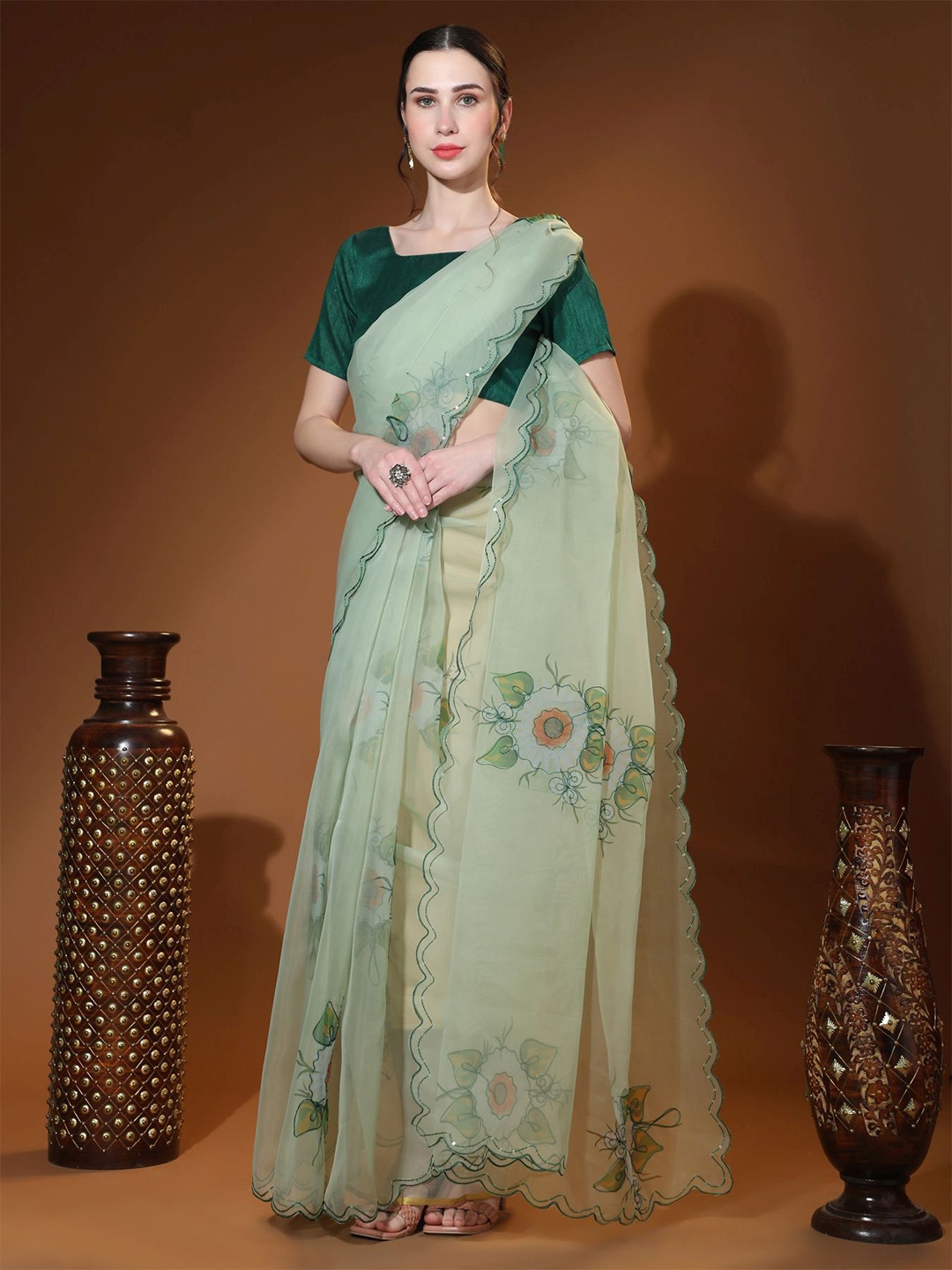 

Vastrasky Global Floral Printed Sequinned Organza Saree, Green