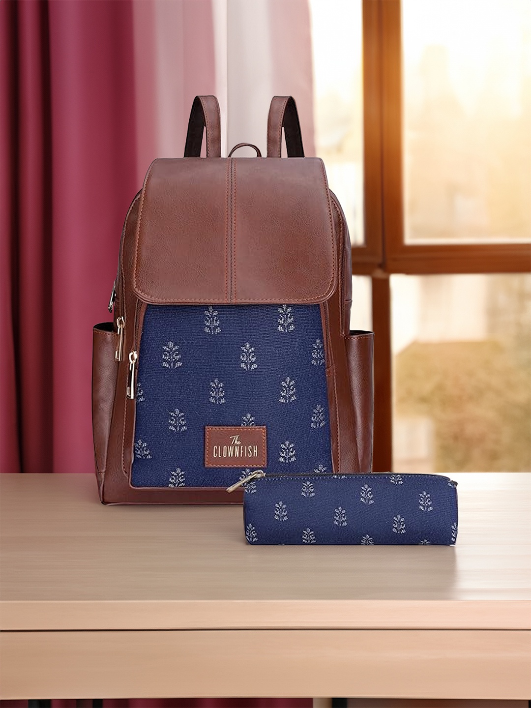 

THE CLOWNFISH Minerva & Expert Women Printed Backpack With Zip Pouch, Blue
