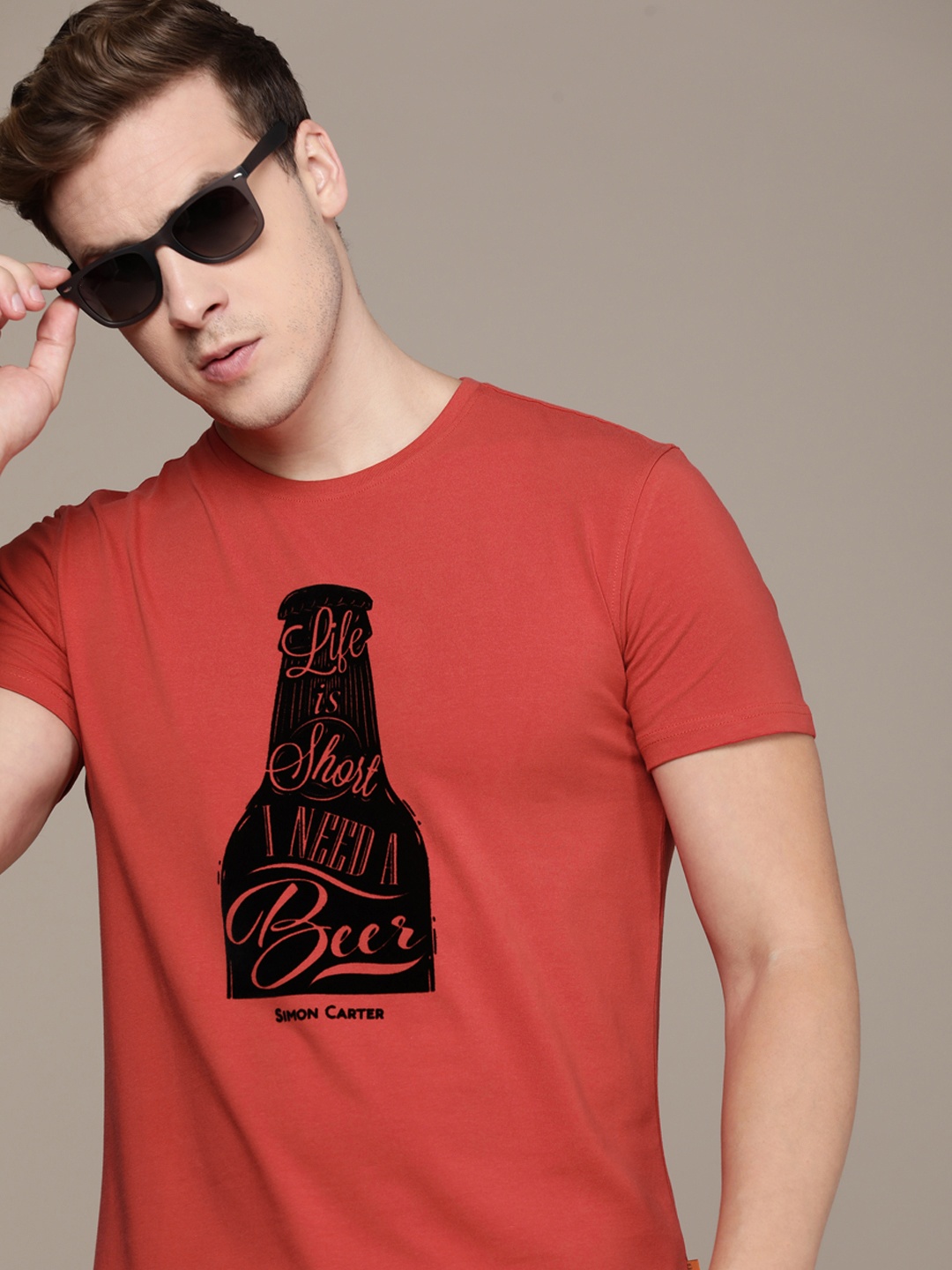 

SIMON CARTER LONDON Men Graphic Printed Slim Fit T-shirt, Red