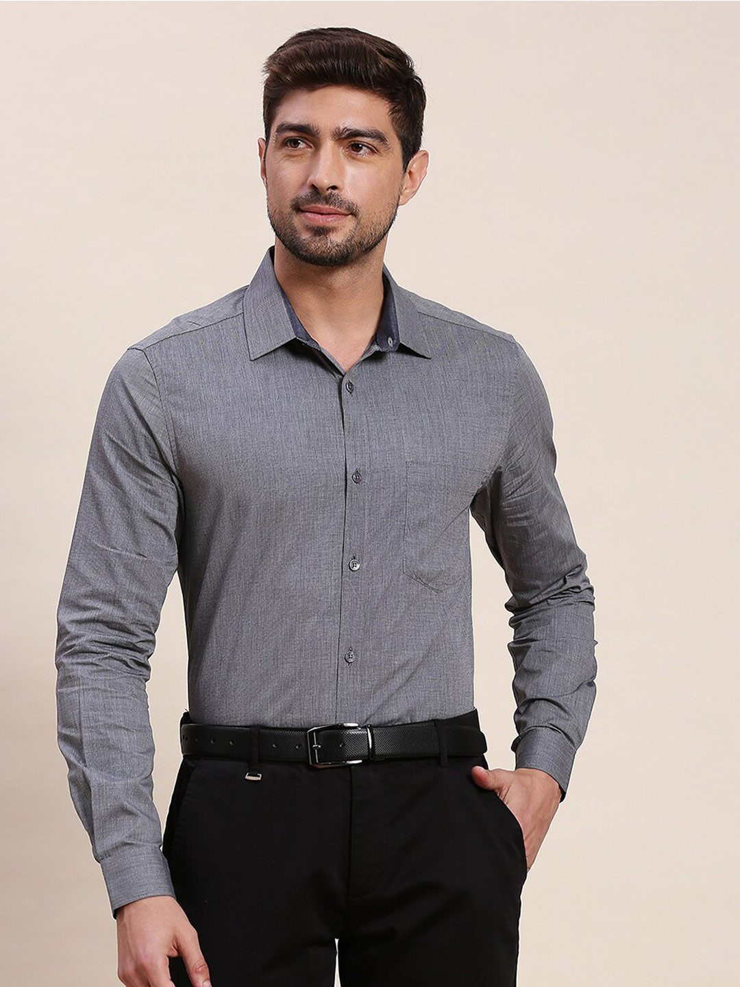 

INVICTUS Classic Slim Fit Pure Cotton Formal Shirt, Black