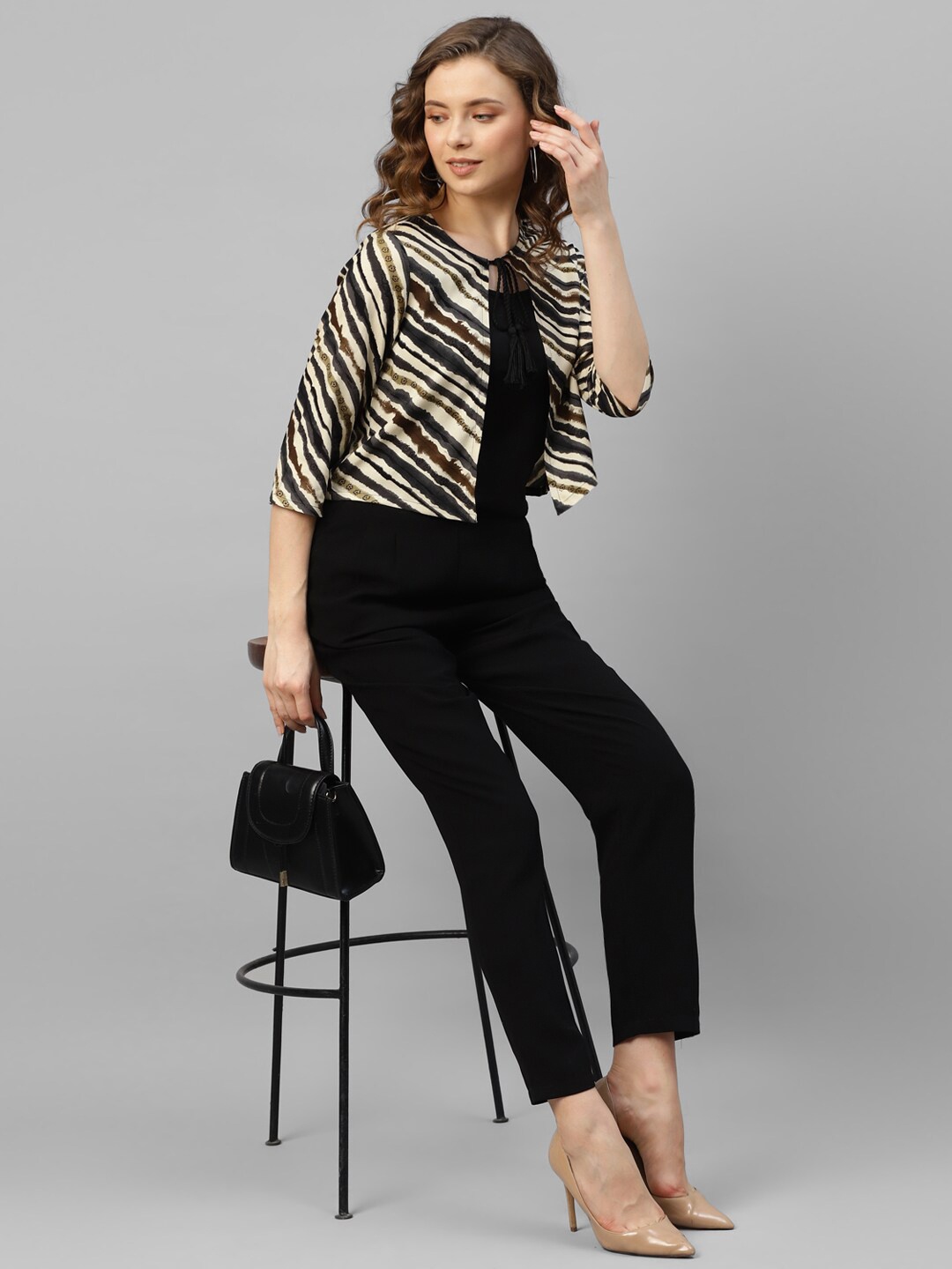 

DEEBACO Women Striped Crop Tie-Up Shrug, Black