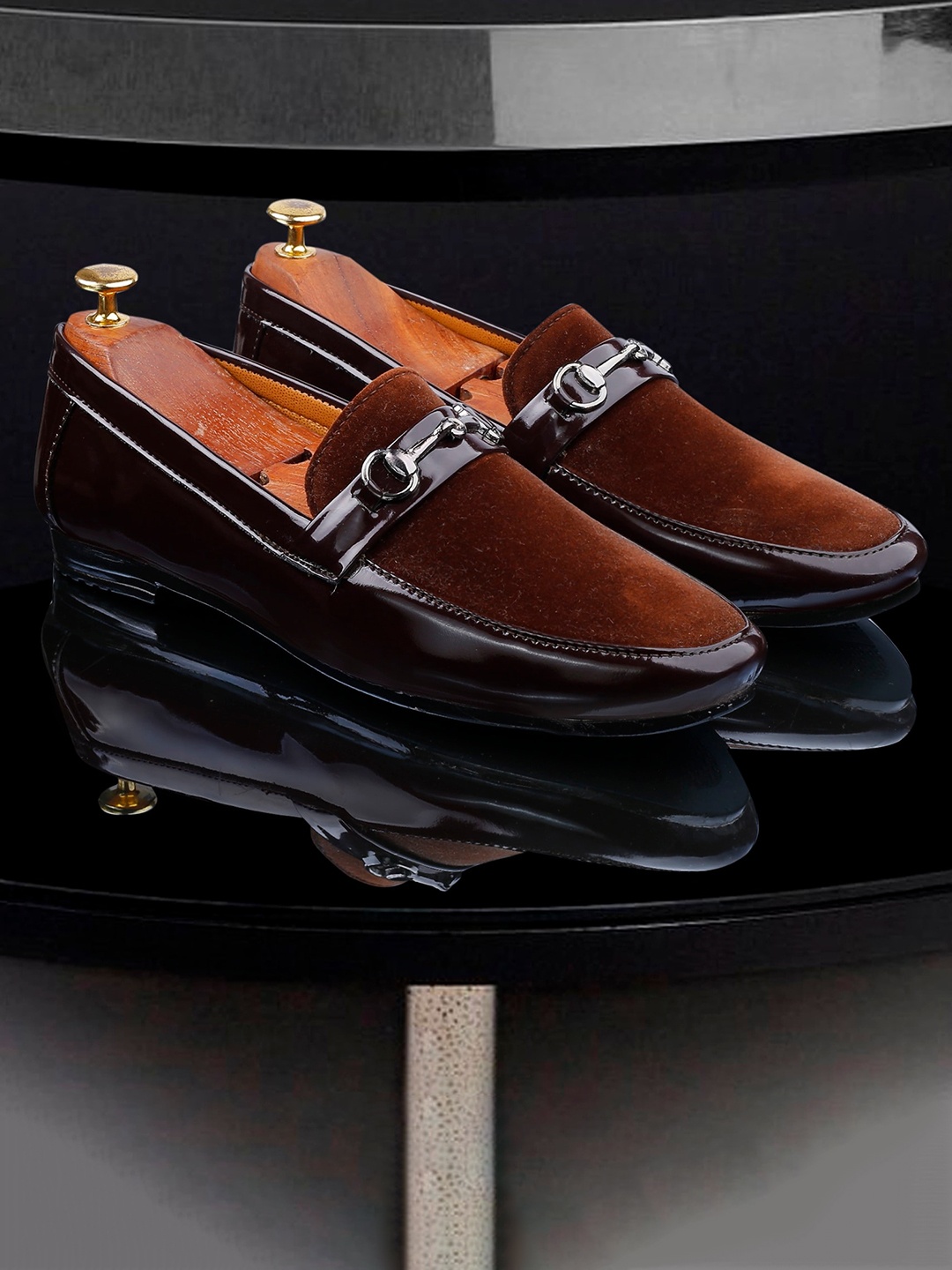 

Bxxy Men Embllished Lightweight Horsebit Loafers, Brown
