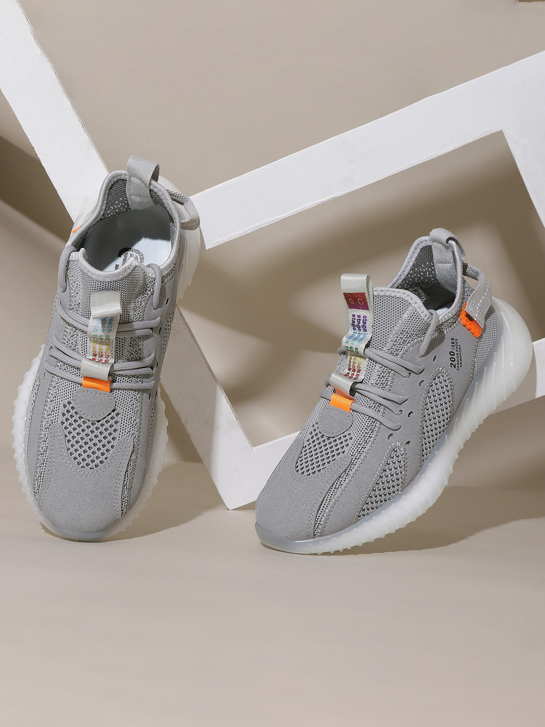 

MOZAFIA Men Slip- Resistance & Shock-Absorption Comfort Insole Contrast Sole Sneakers, Grey