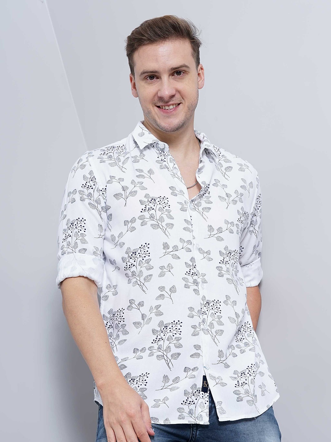 

SORATIA Floral Printed Spread Collar Casual Cotton Shirt, White