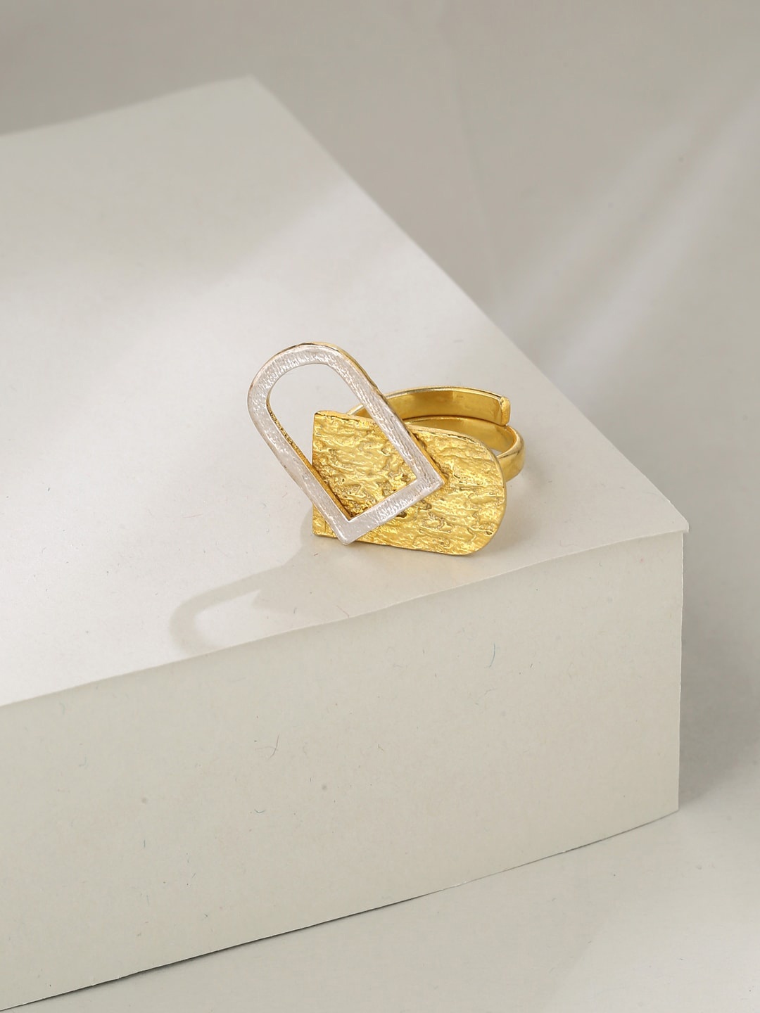

Mitali Jain Gold-Plated Brass Adjustable Finger Ring