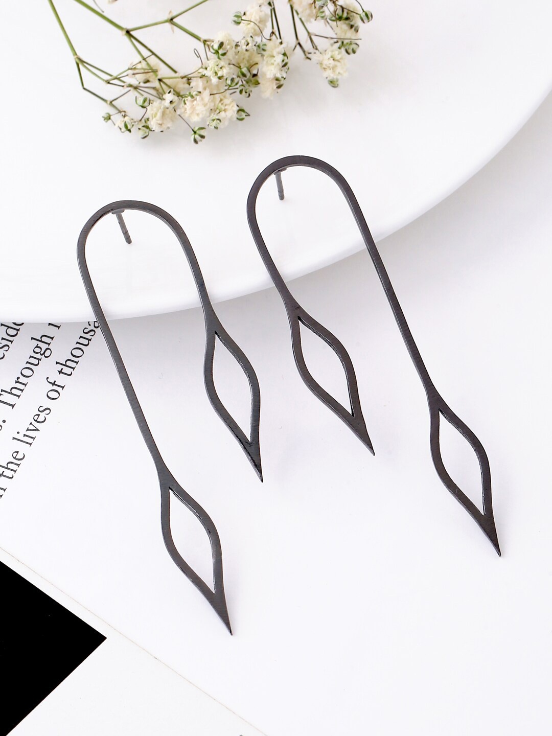 

Mitali Jain Classic Drop Earrings, Black