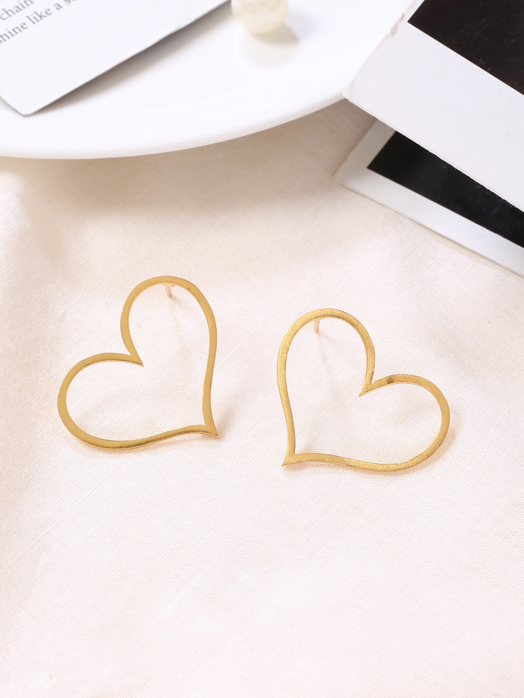 

Mitali Jain Gold-Plated Heart Shaped Drop Earrings