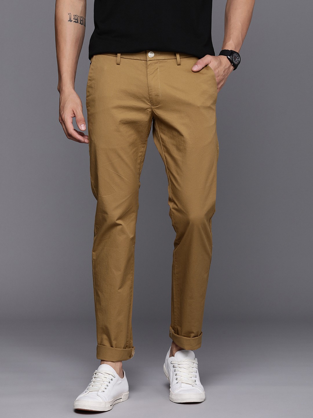 

Allen Solly Men Slim Fit Chinos Trousers, Brown