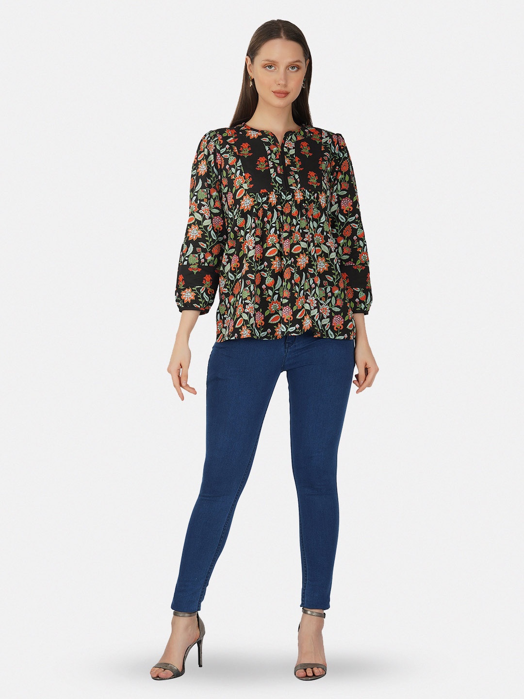 

GULAB CHAND TRENDS Floral Printed V-Neck Puff Sleeves Cotton A-Line Top, Black