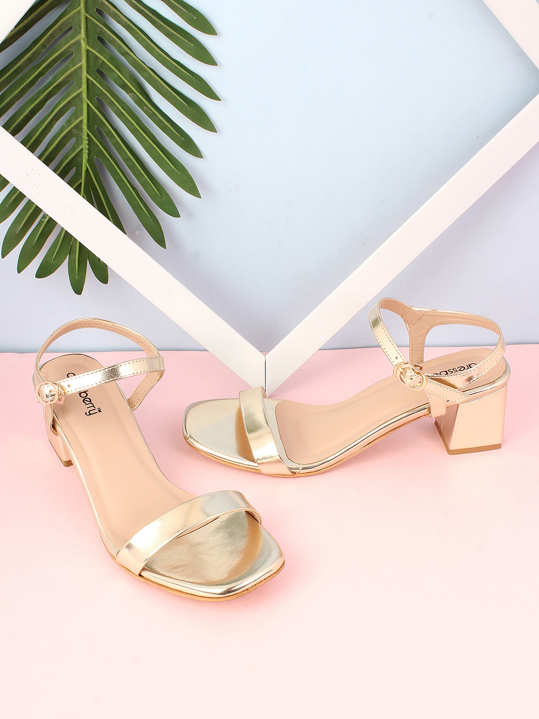 

DressBerry Gold-Toned Open Toe Block Heels