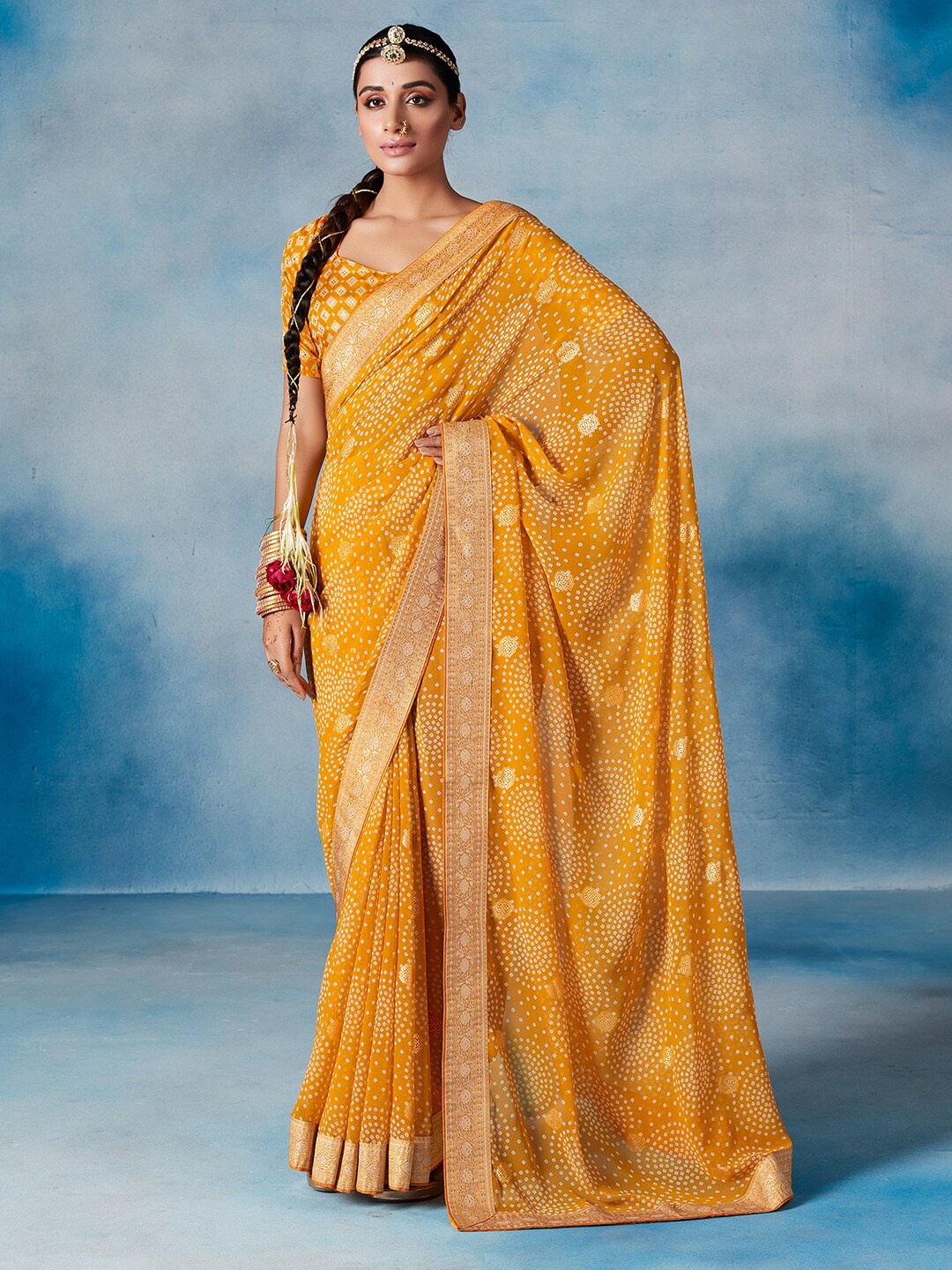 

Saree mall Yellow & White Bandhani Zari Pure Georgette Bandhani Sarees