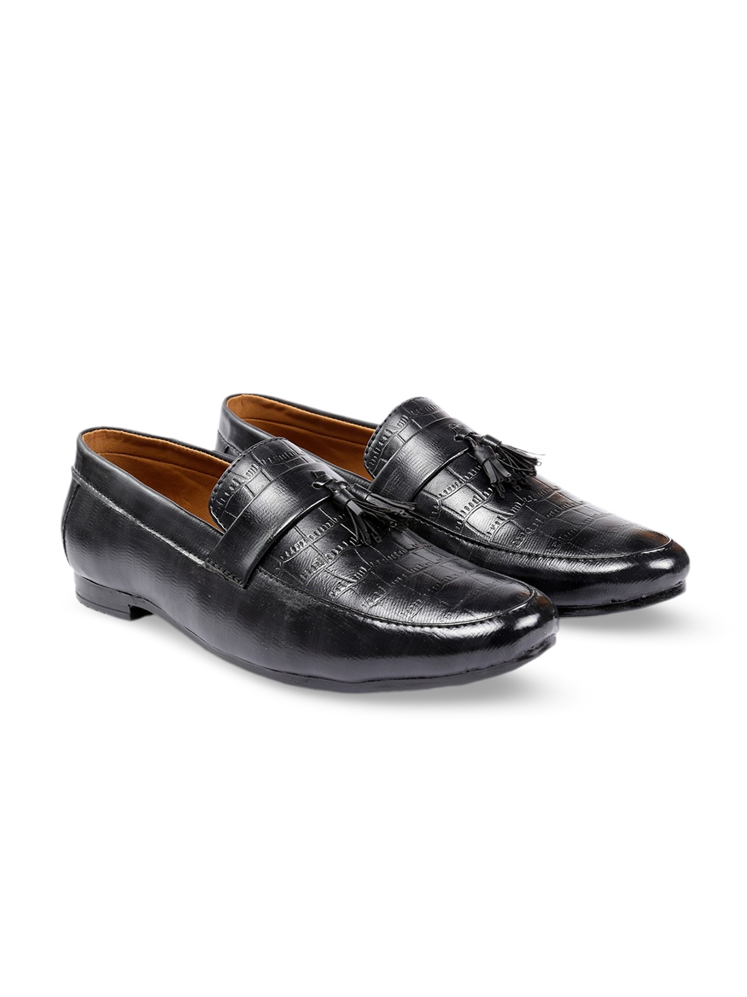 

Bxxy Men Textured Tassel Loafers, Black