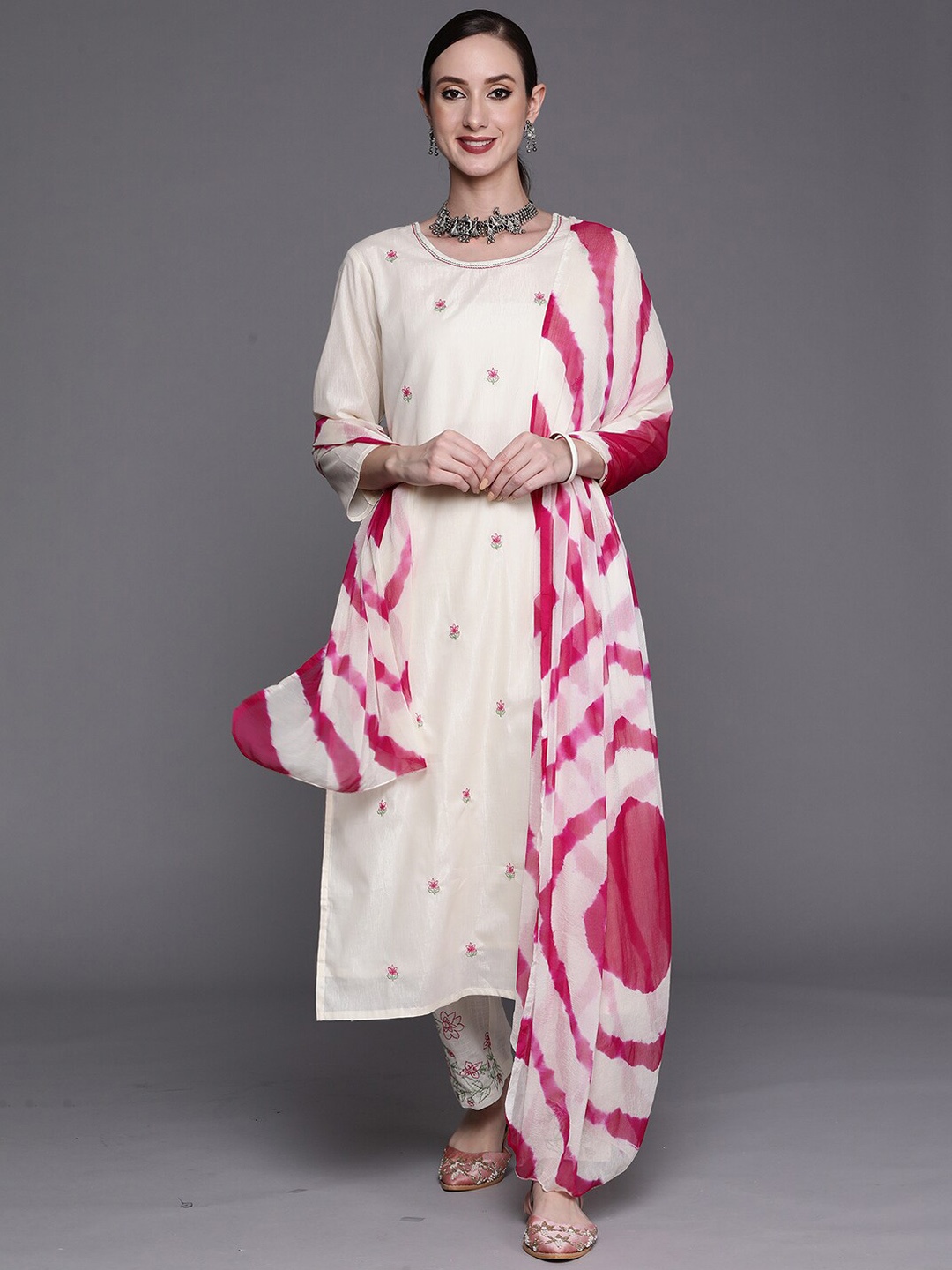 

Indo Era Off White & Pink Floral Embroidered Kurta with Trousers & Dupatta