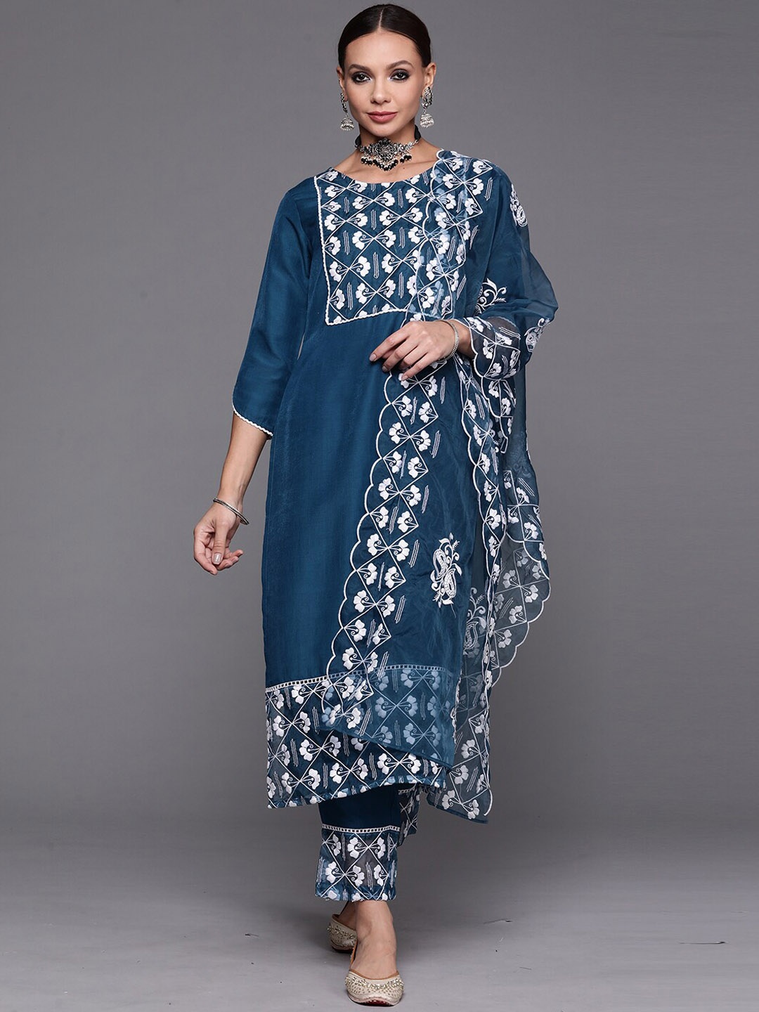

Indo Era Teal Blue & White Floral Embroidered Kurta with Trousers & Dupatta