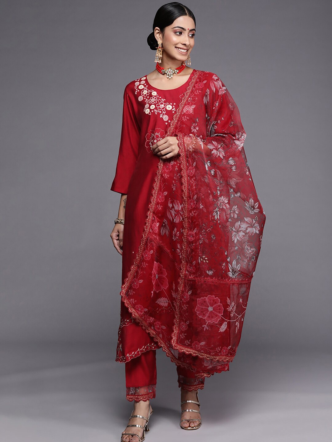 

Indo Era Floral Embroidered Beads And Stones Kurta With Trousers & Dupatta, Red