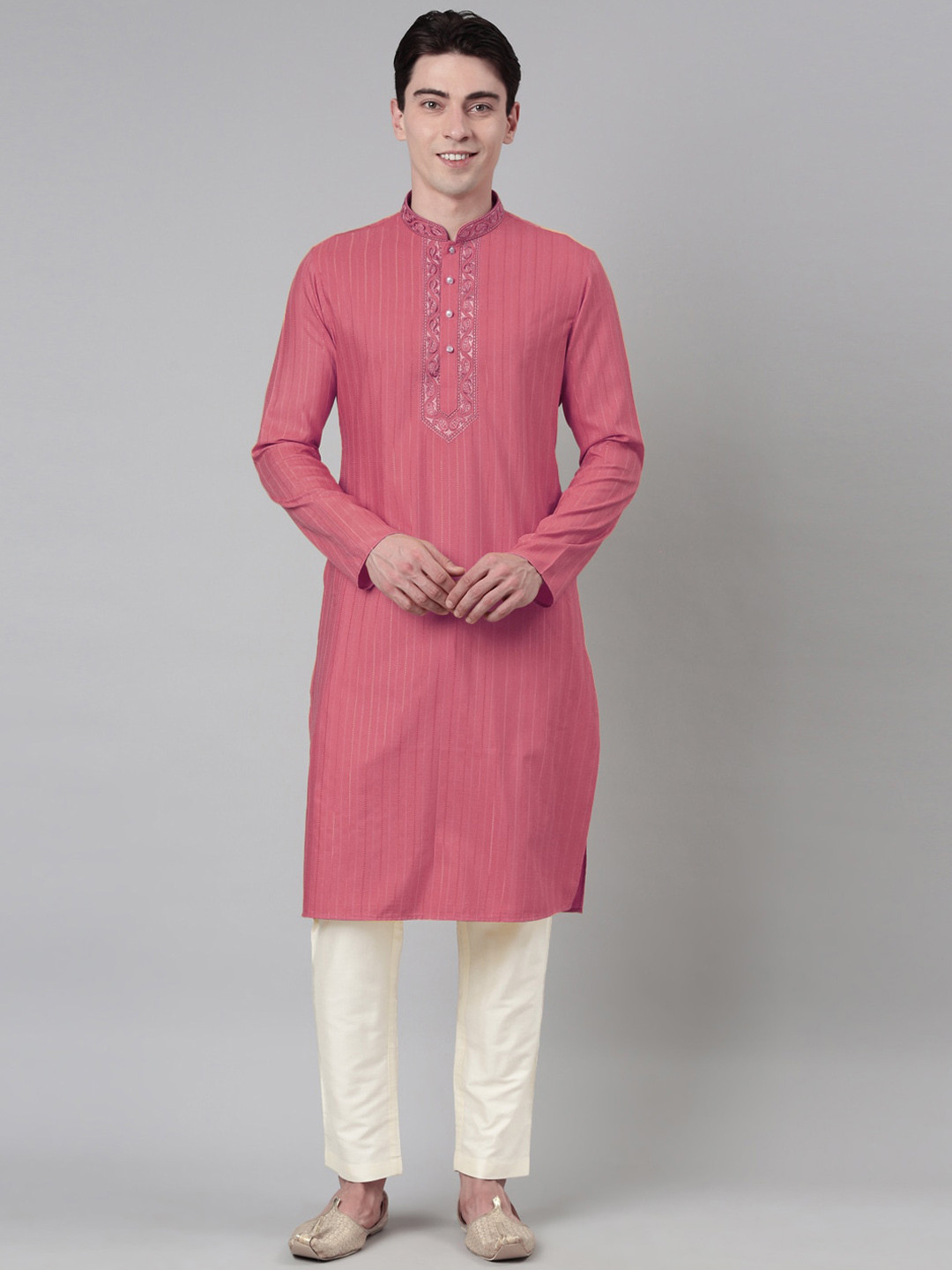 

TheEthnic.Co Ethnic Motifs Embroidered Pure Cotton Kurta with Pyjamas, Pink